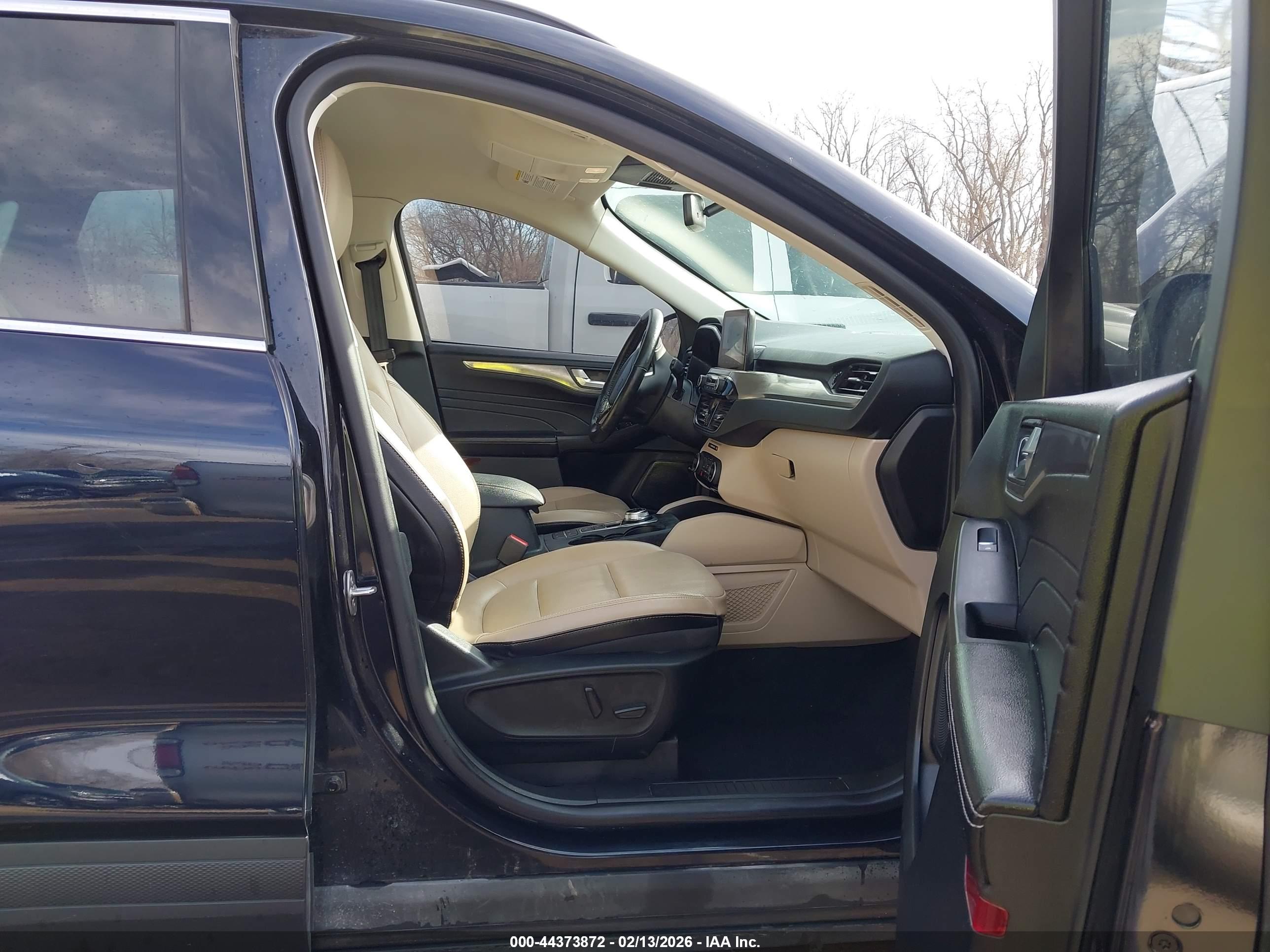 FORD ESCAPE image 5