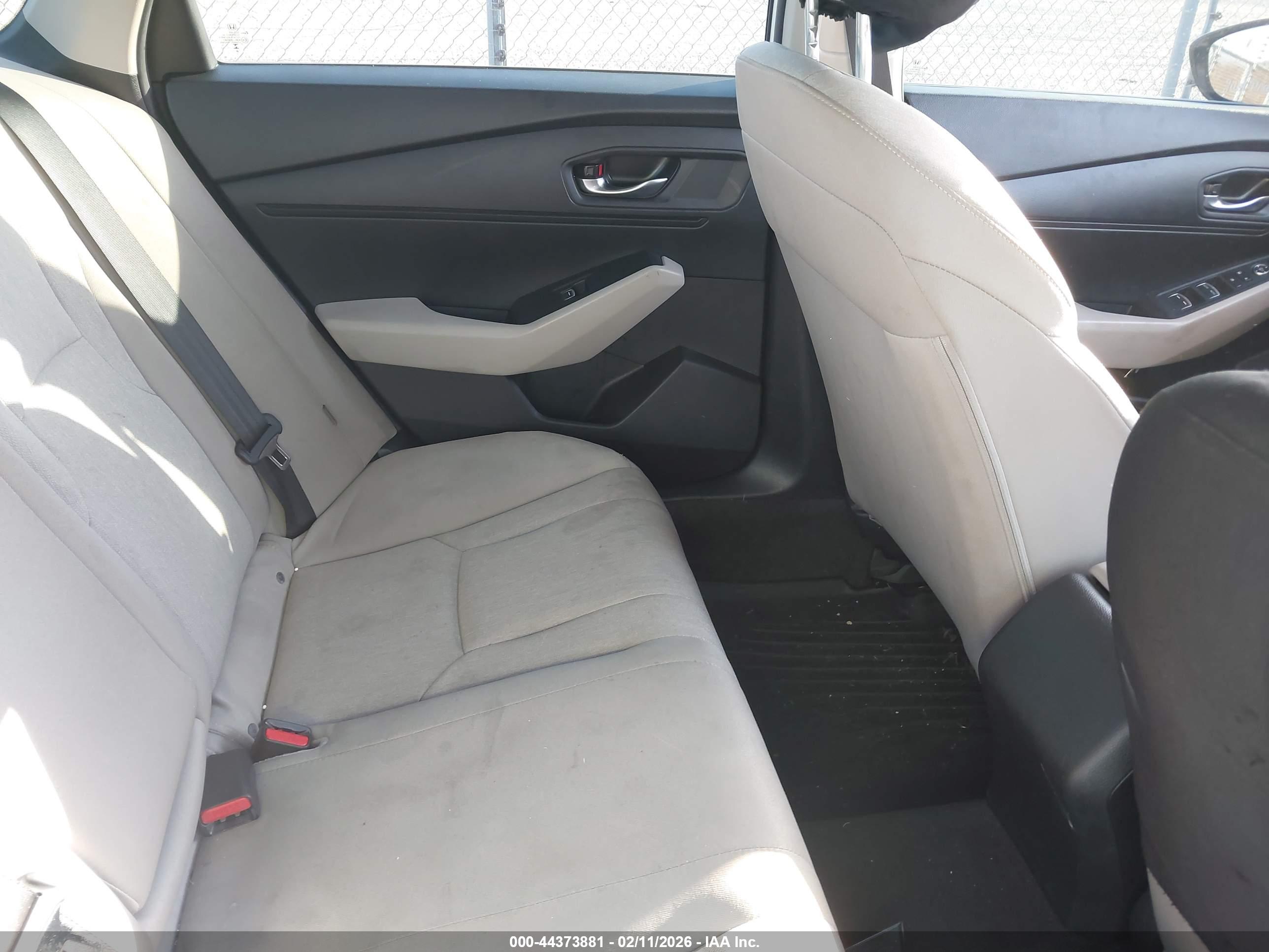 HONDA ACCORD image 8