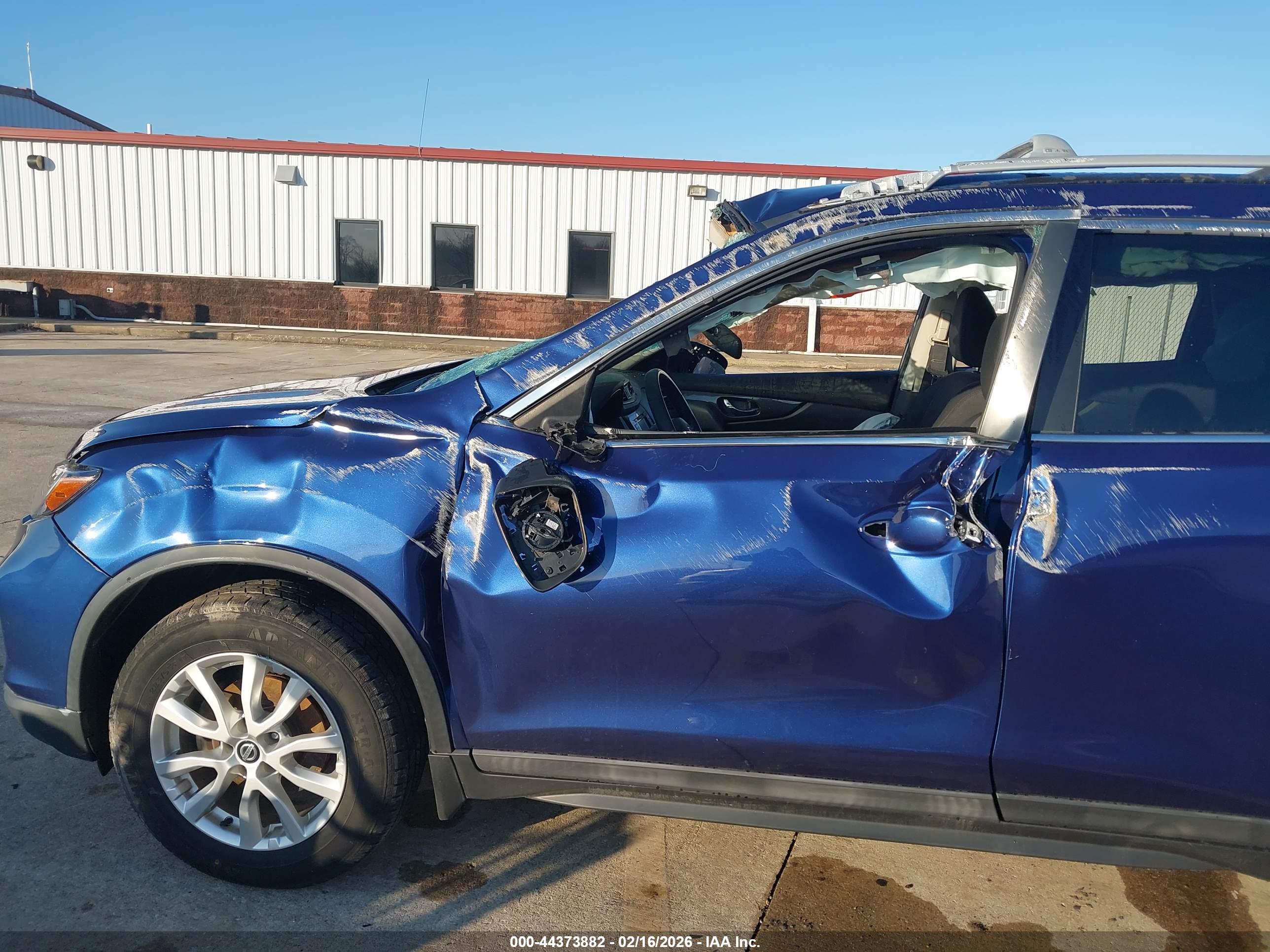NISSAN ROGUE image 6