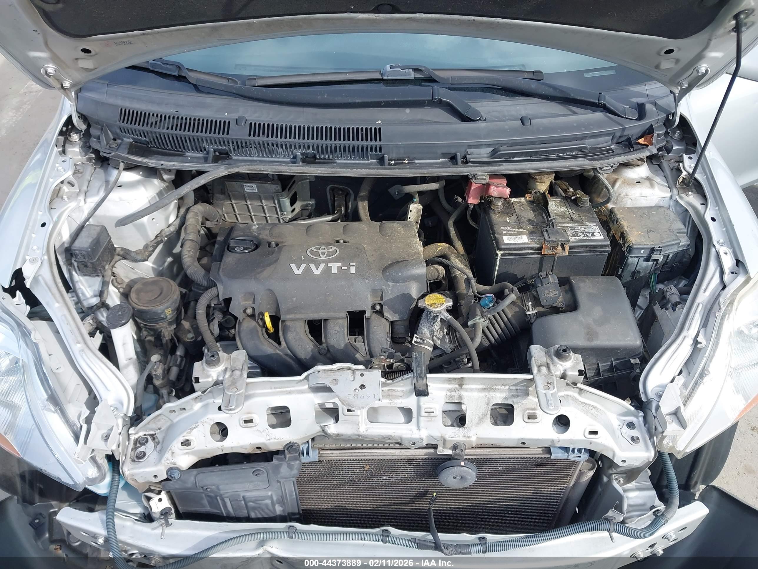 TOYOTA YARIS image 10