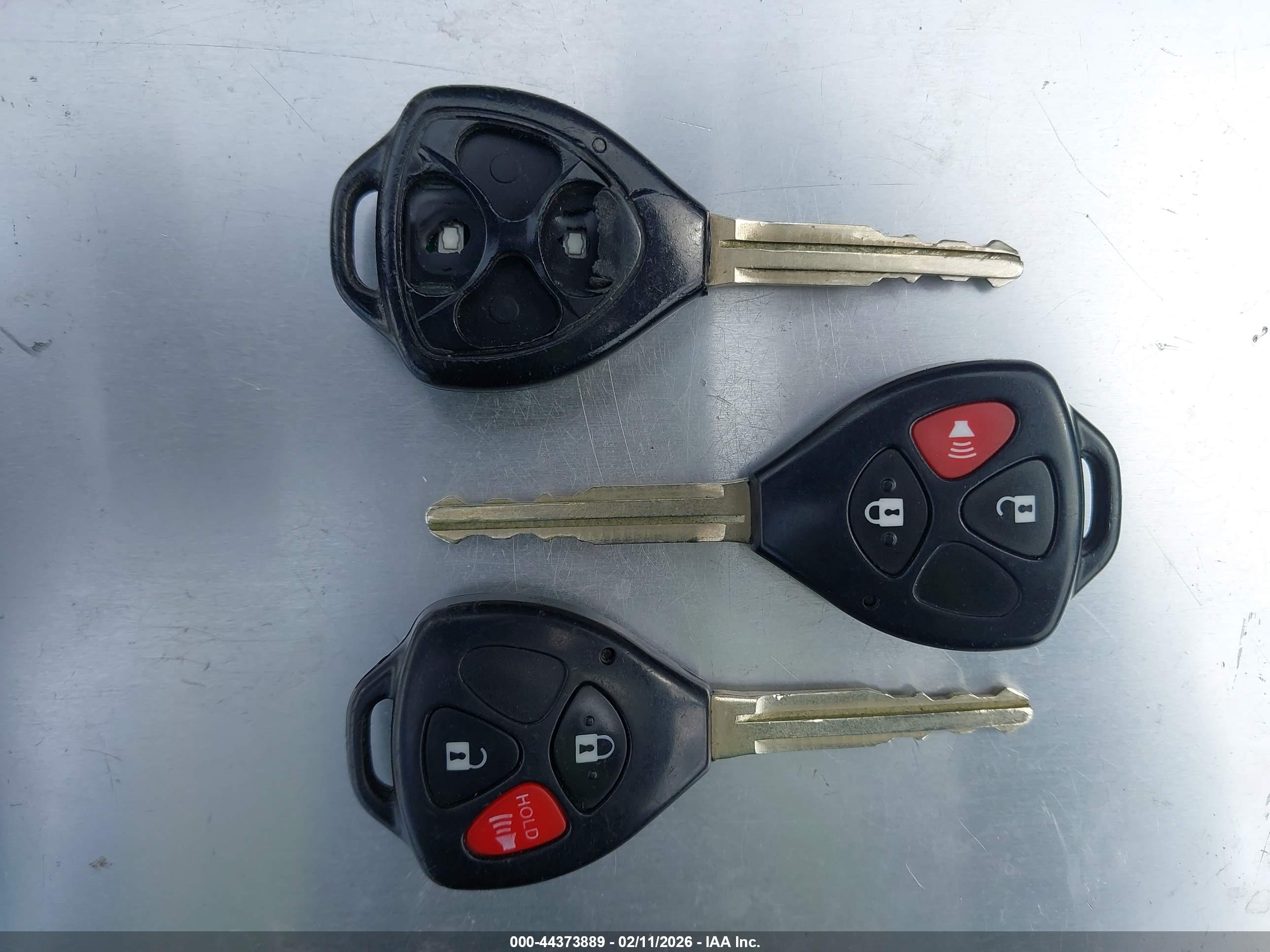 TOYOTA YARIS image 11