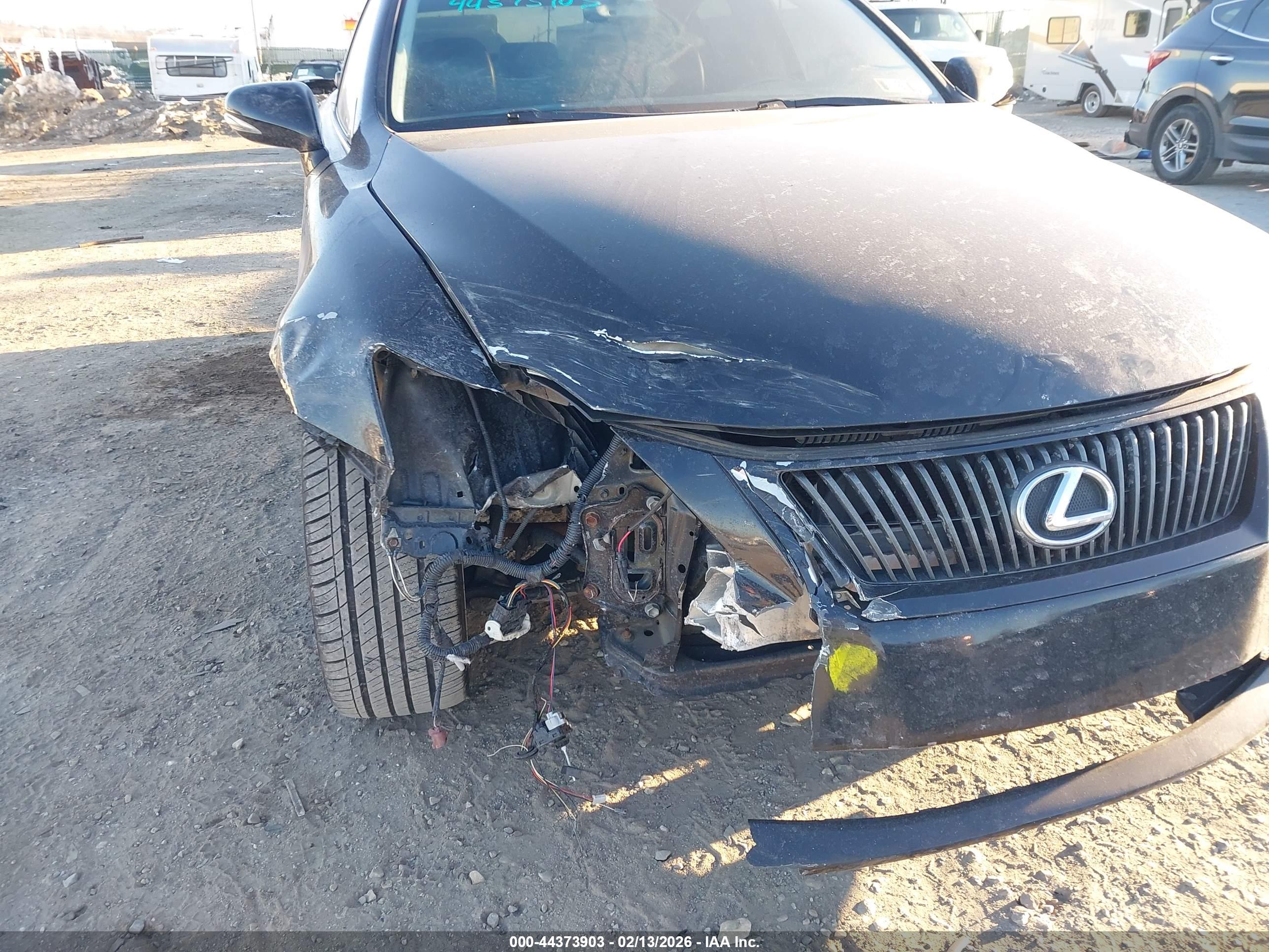 LEXUS IS image 6