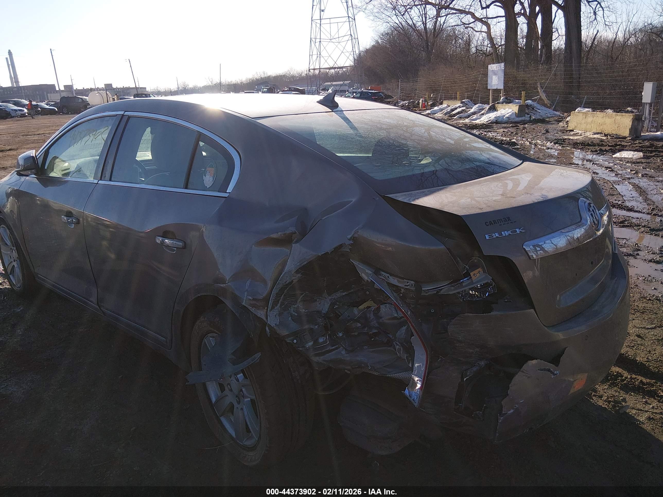 BUICK LACROSSE image 6