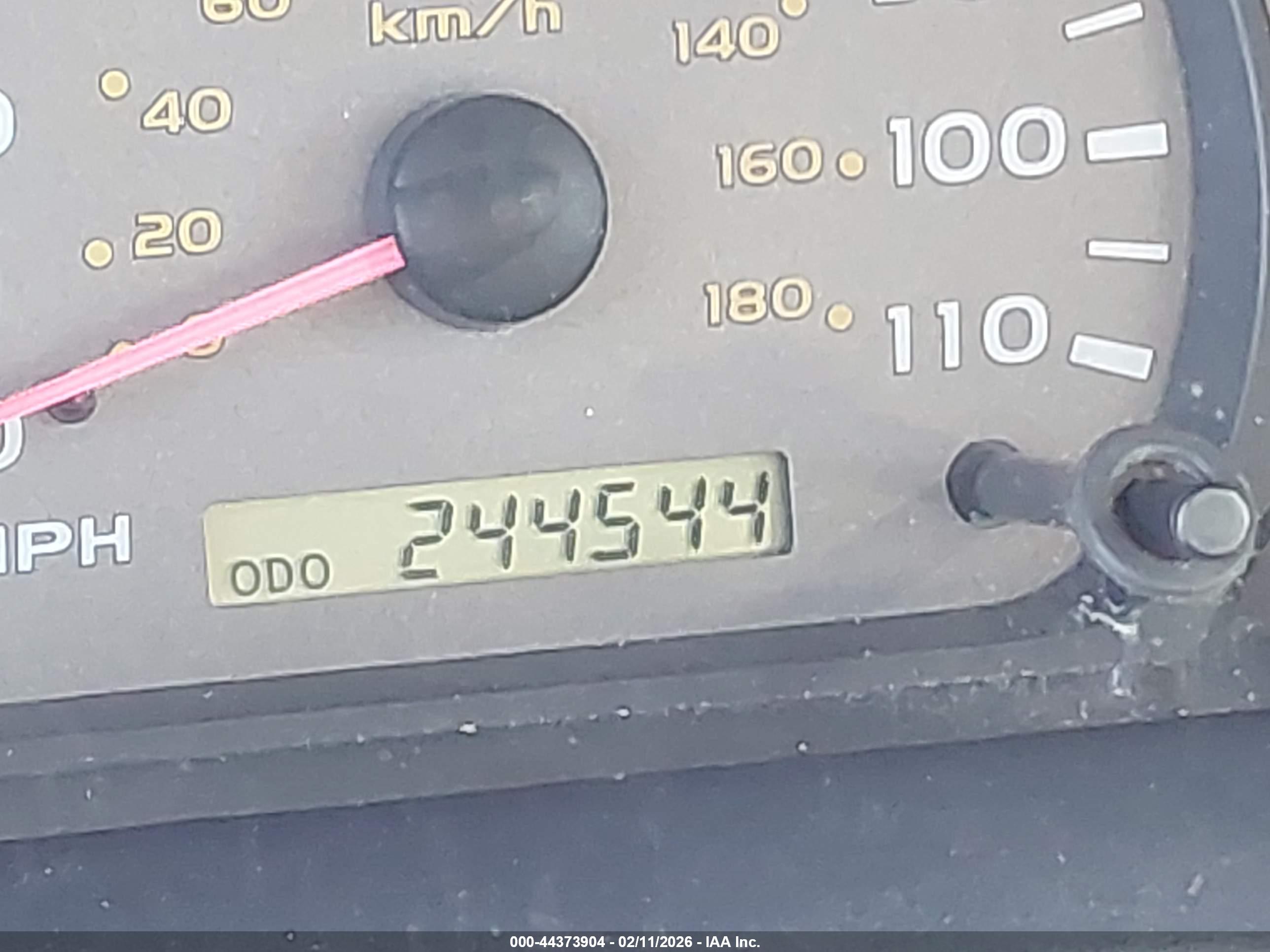 TOYOTA SEQUOIA image 7