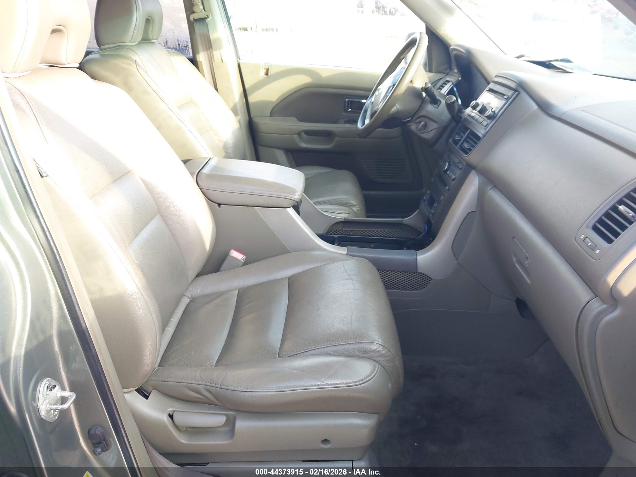 HONDA PILOT image 5