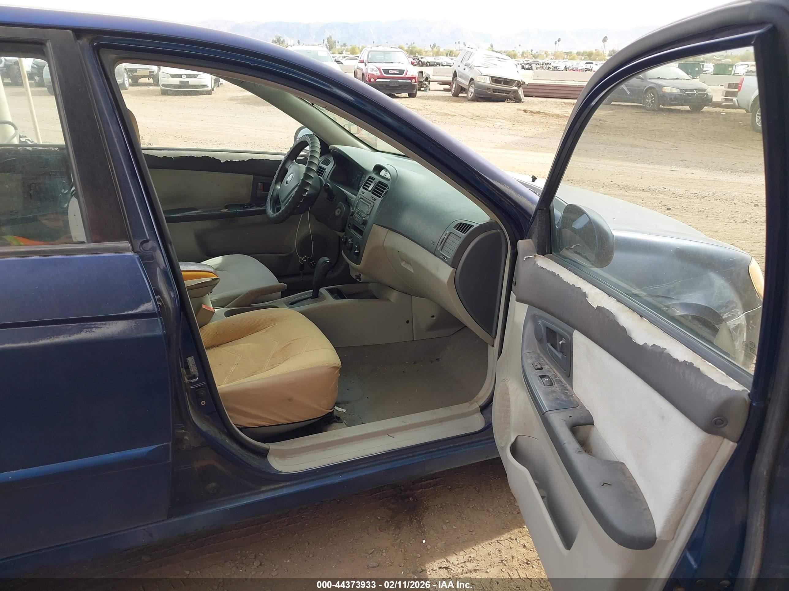 KIA SPECTRA image 5