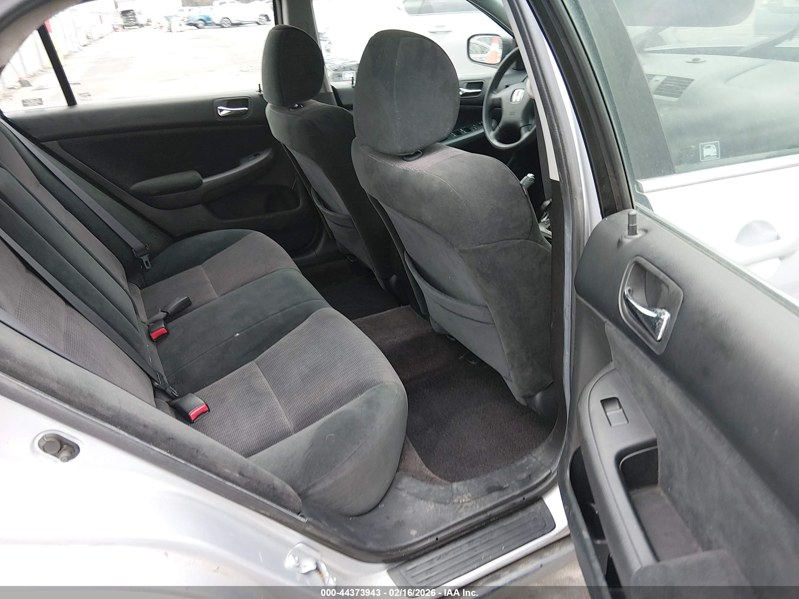 HONDA ACCORD image 8