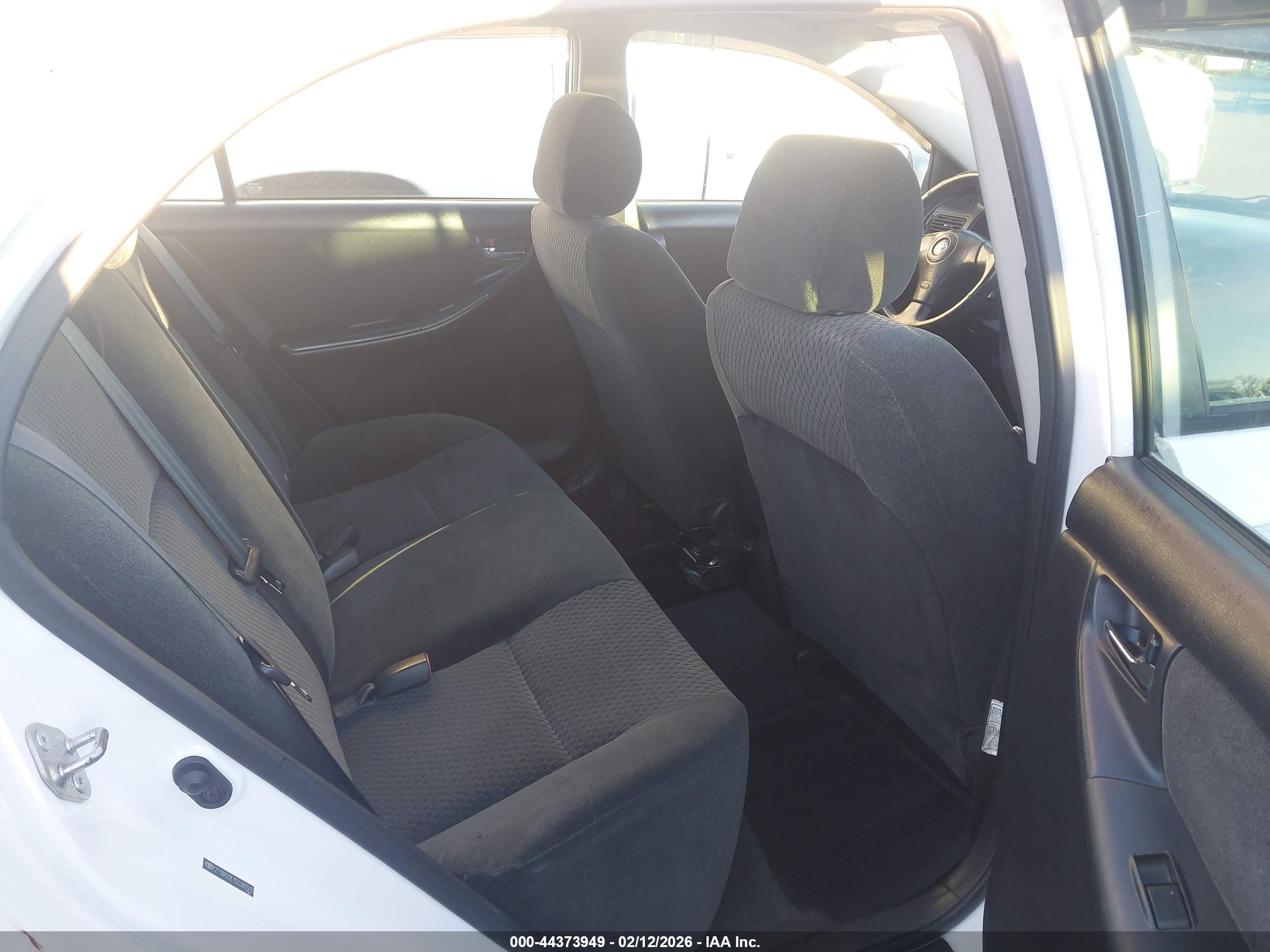 TOYOTA COROLLA image 8