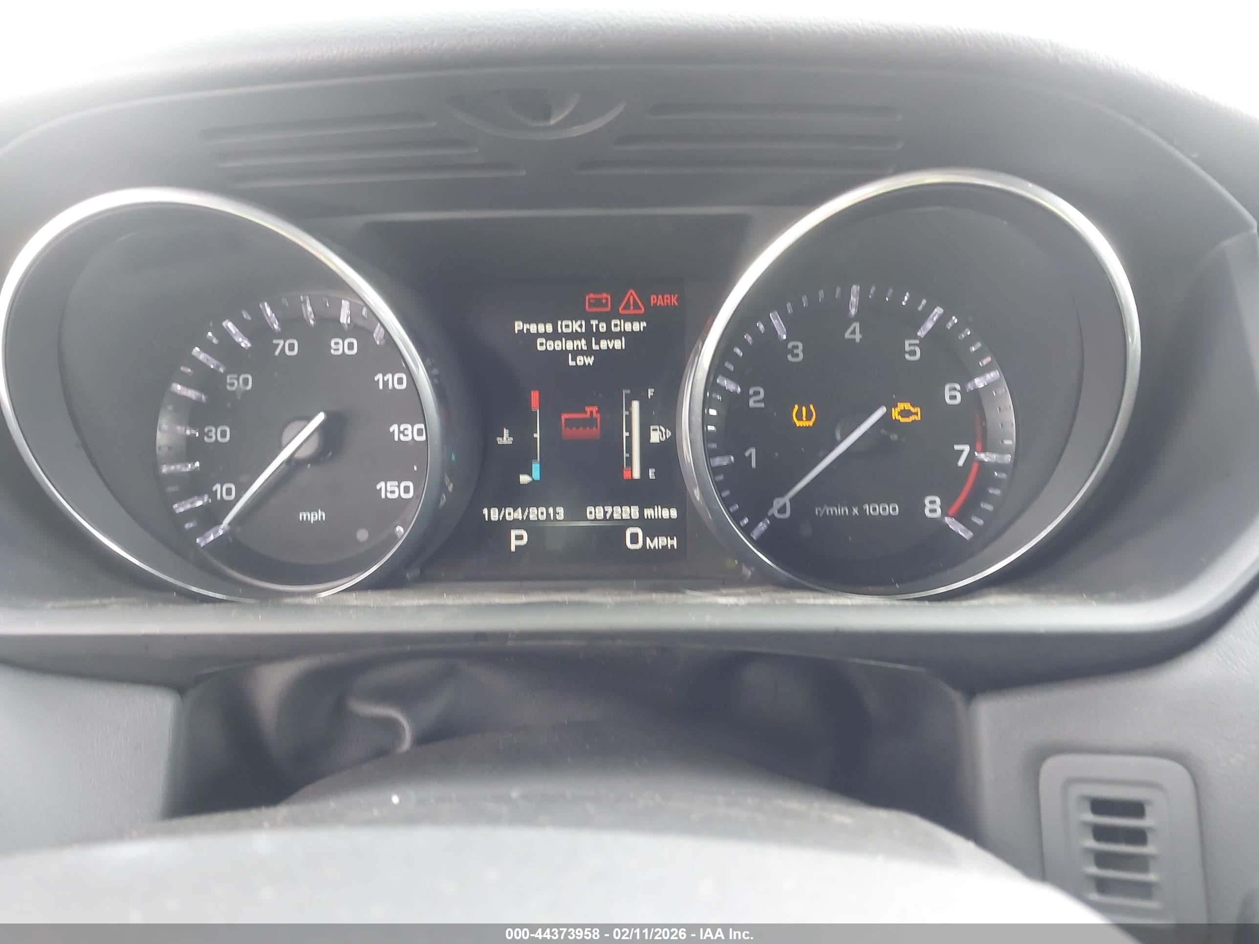LAND ROVER image 7