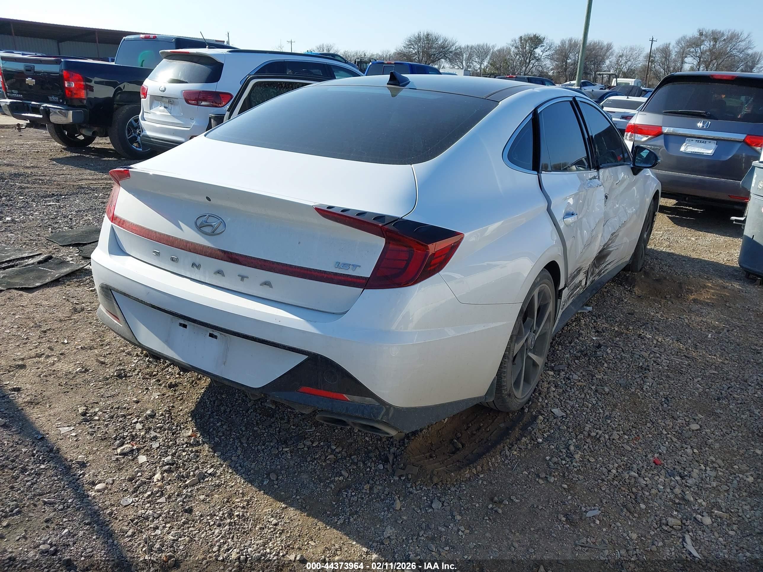 HYUNDAI SONATA image 4