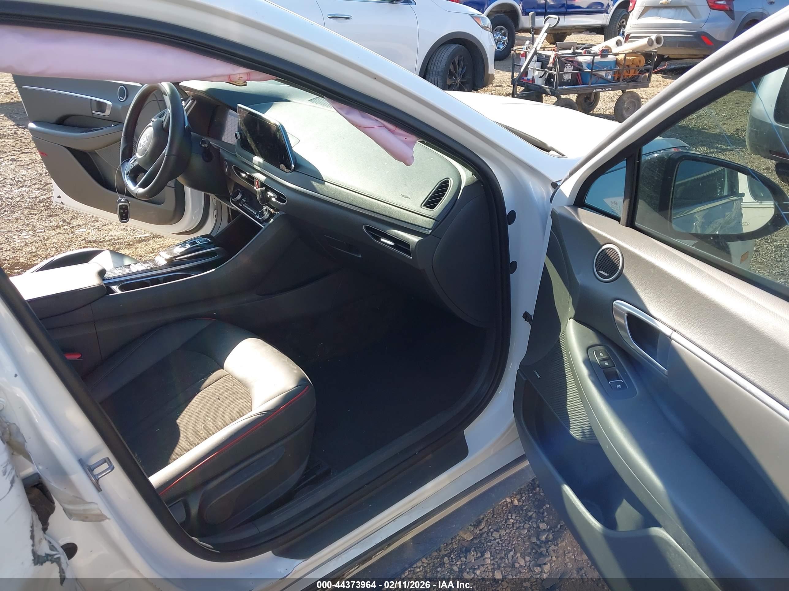 HYUNDAI SONATA image 5