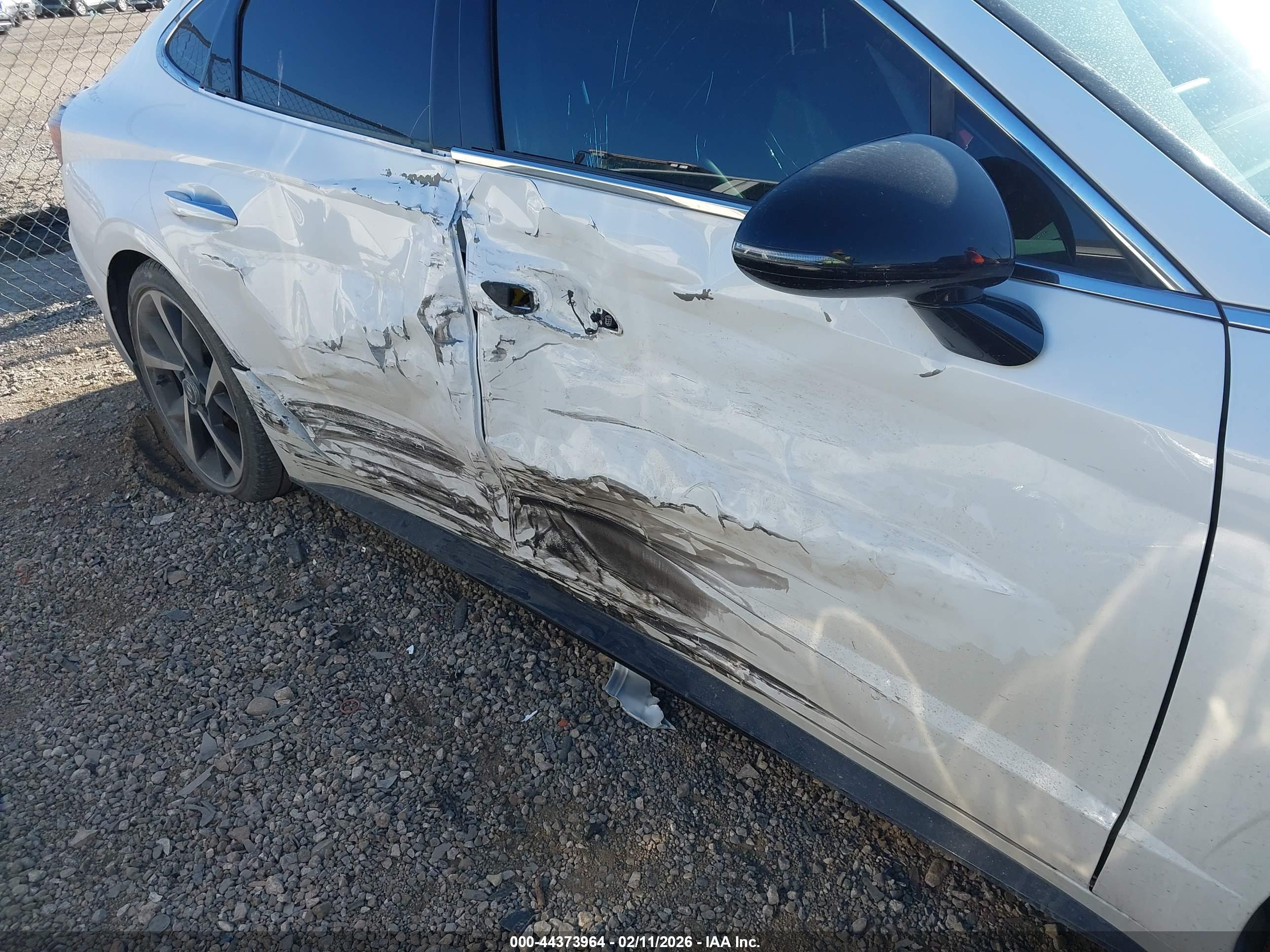 HYUNDAI SONATA image 6