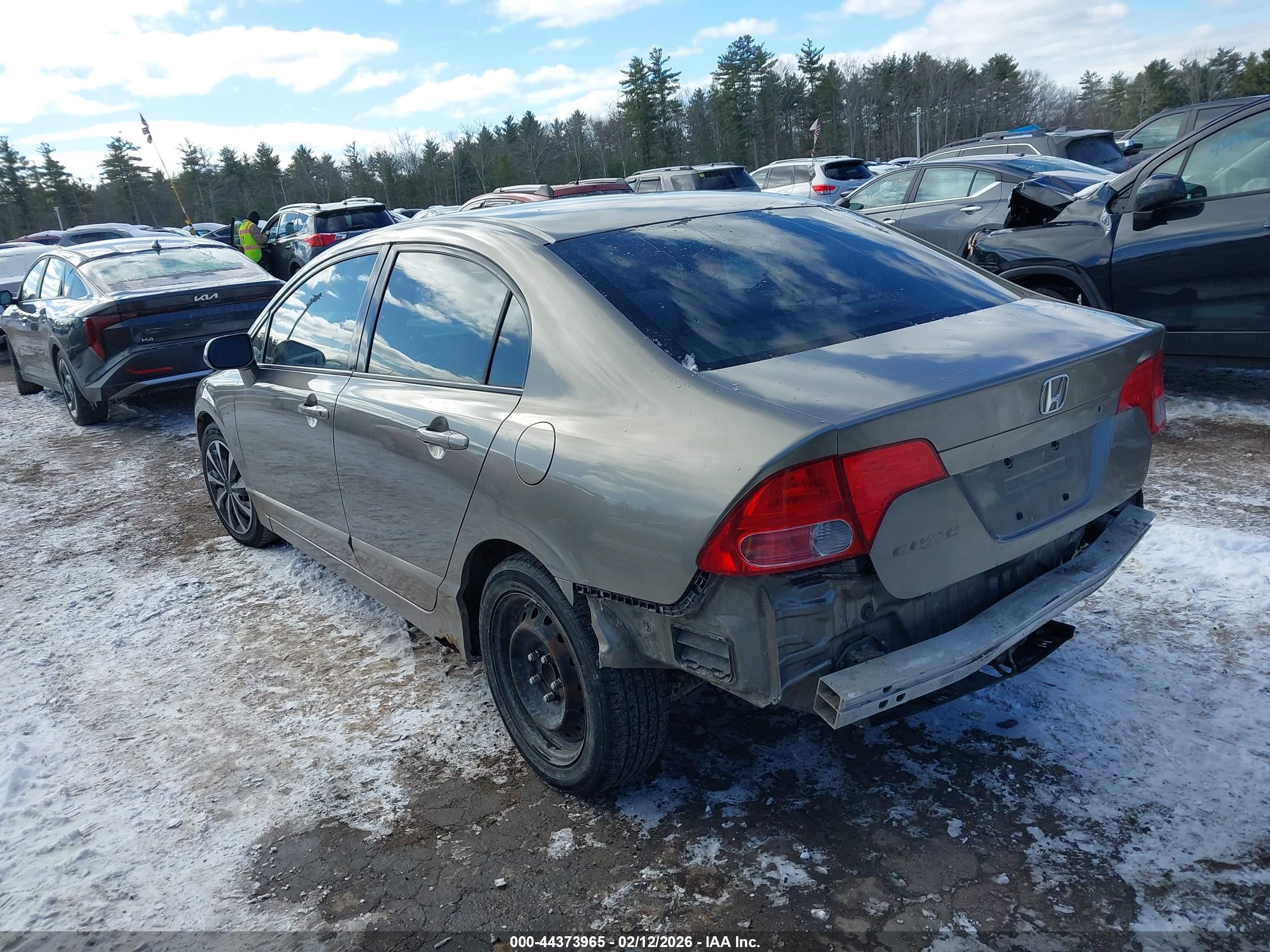 HONDA CIVIC image 3