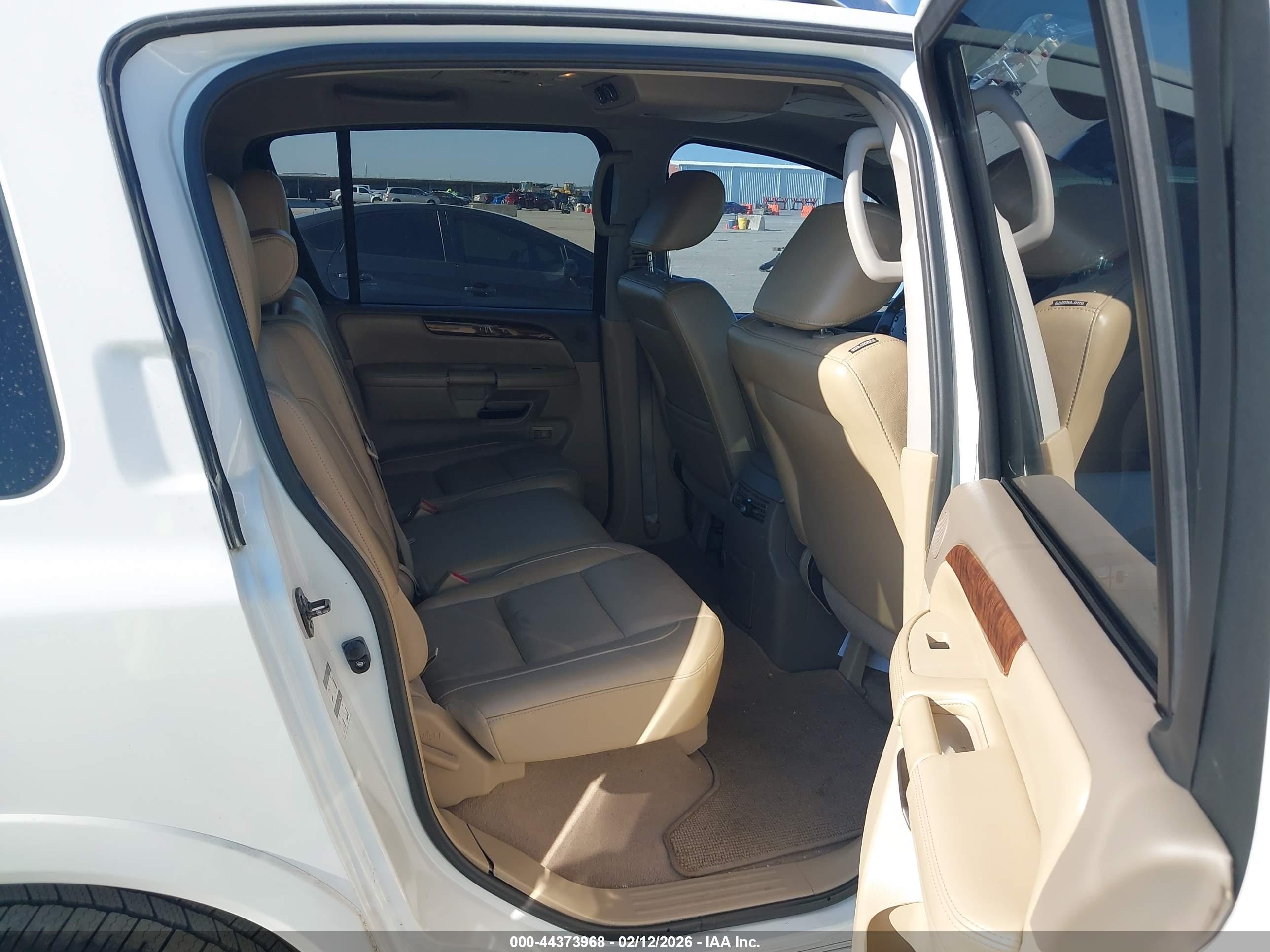 NISSAN ARMADA image 8