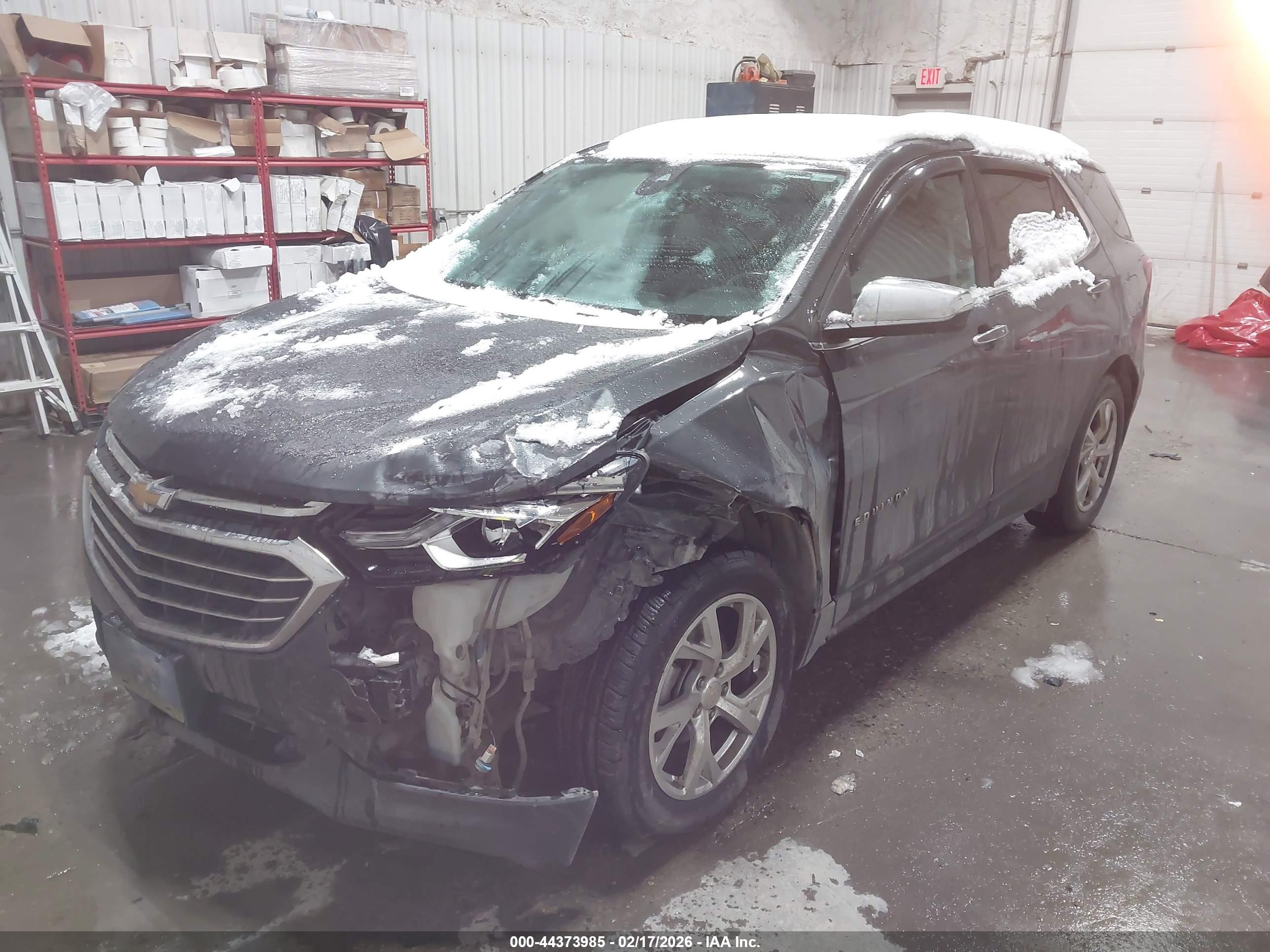 CHEVROLET EQUINOX image 2