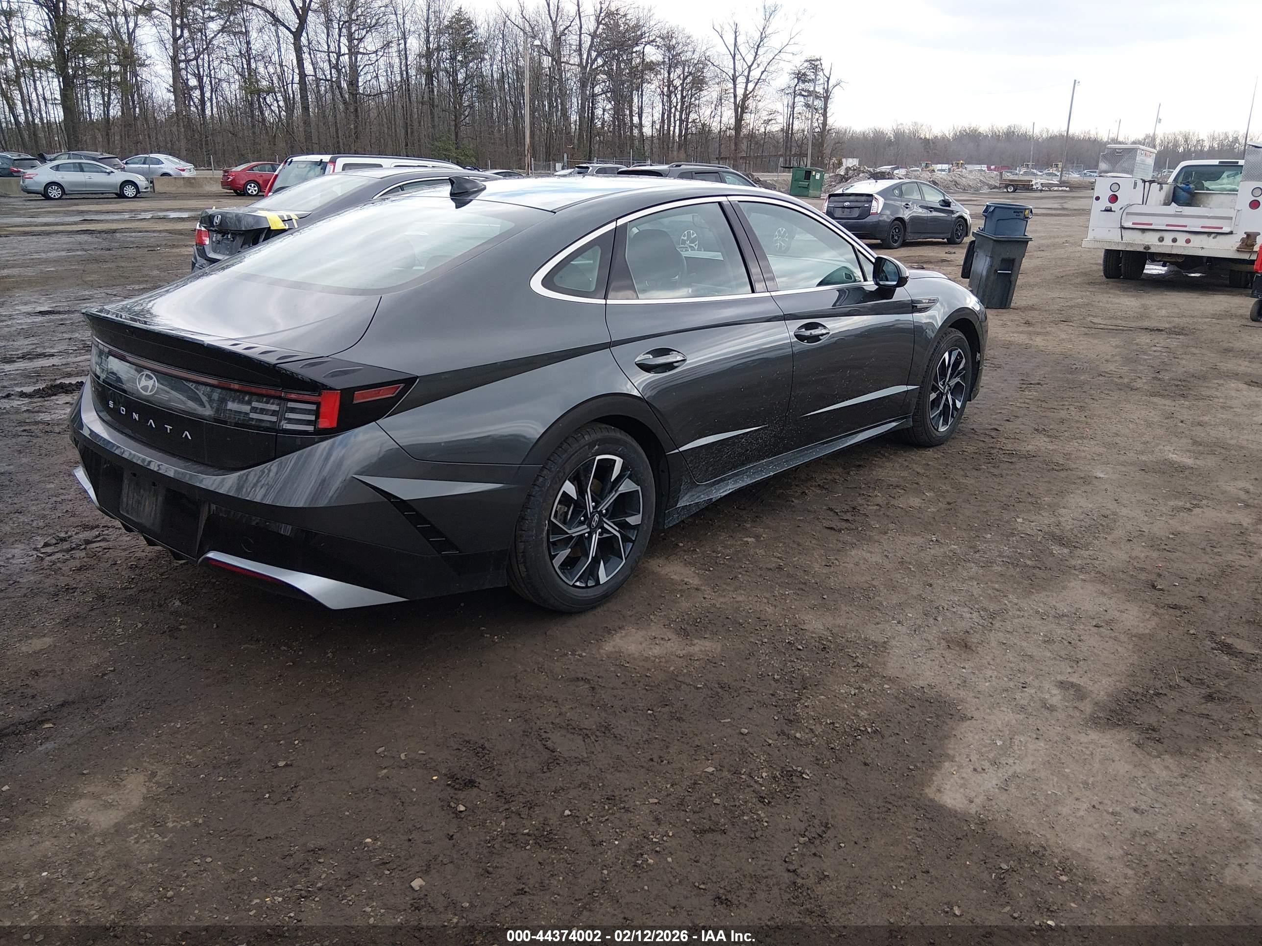 HYUNDAI SONATA image 4