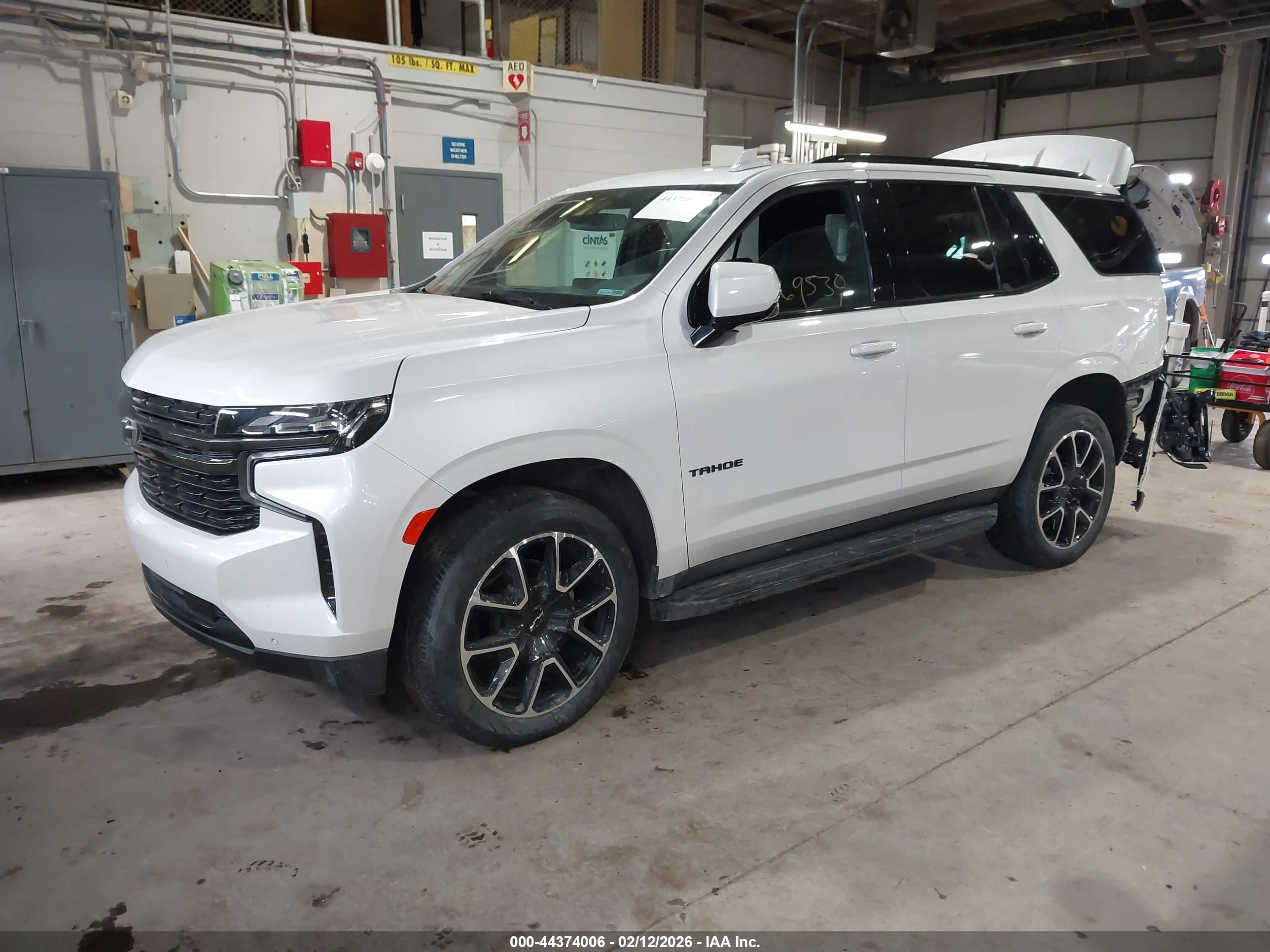 CHEVROLET TAHOE image 2