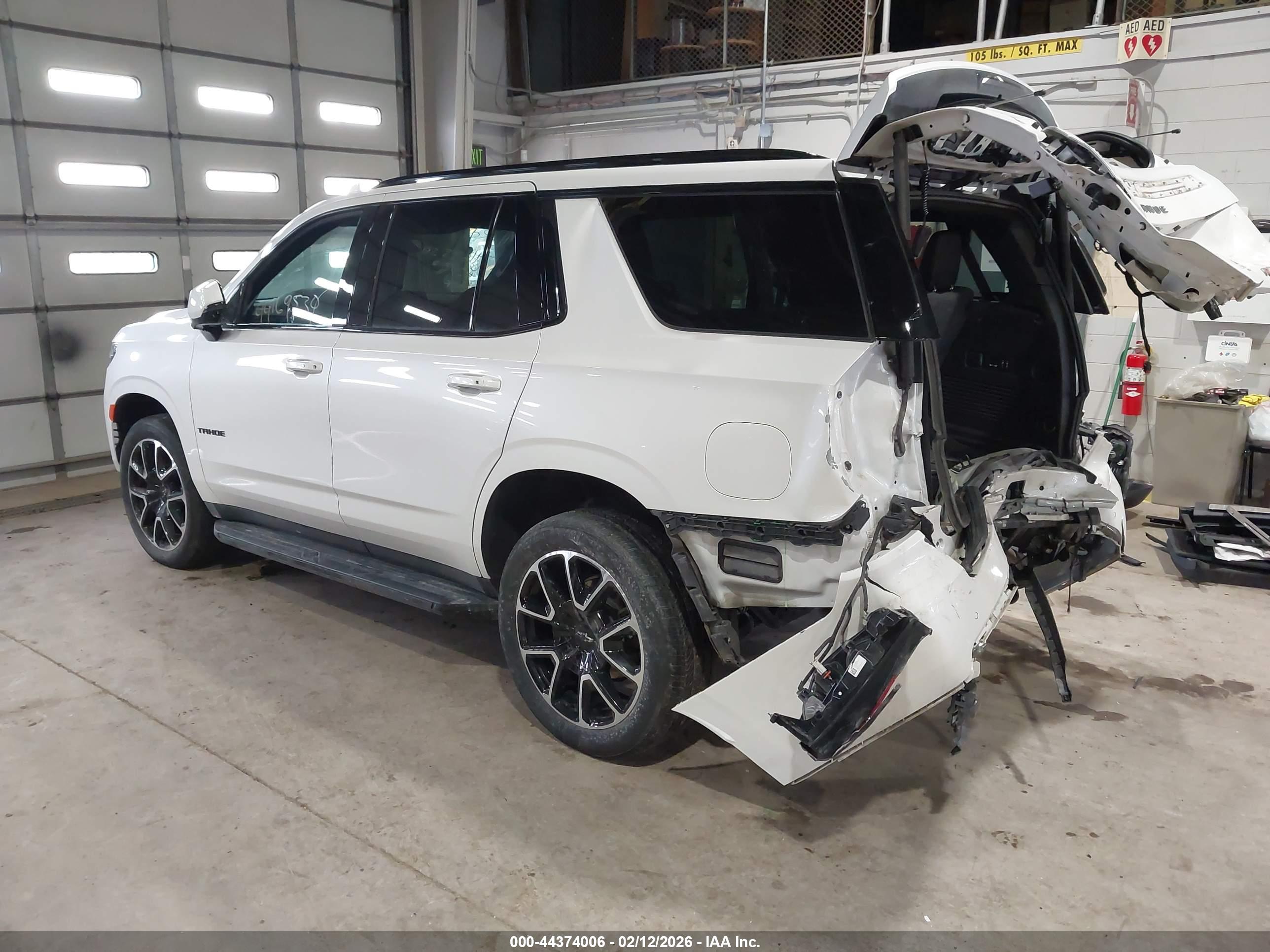 CHEVROLET TAHOE image 3