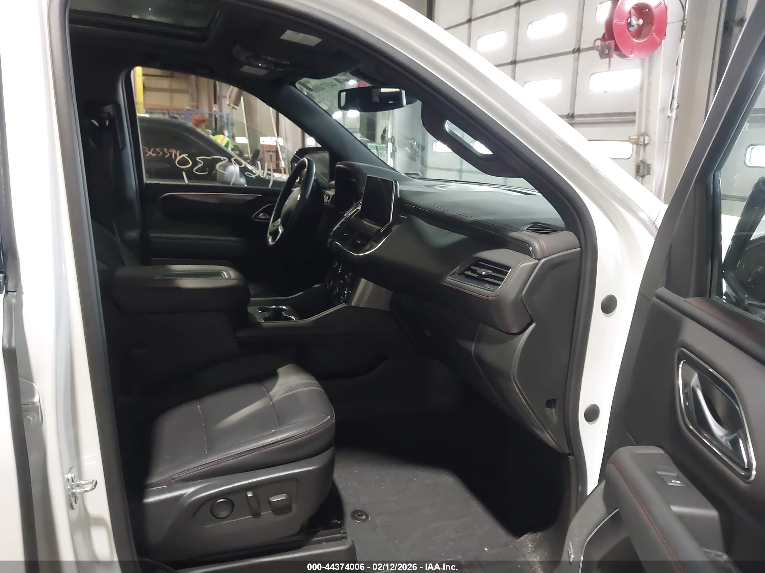 CHEVROLET TAHOE image 5