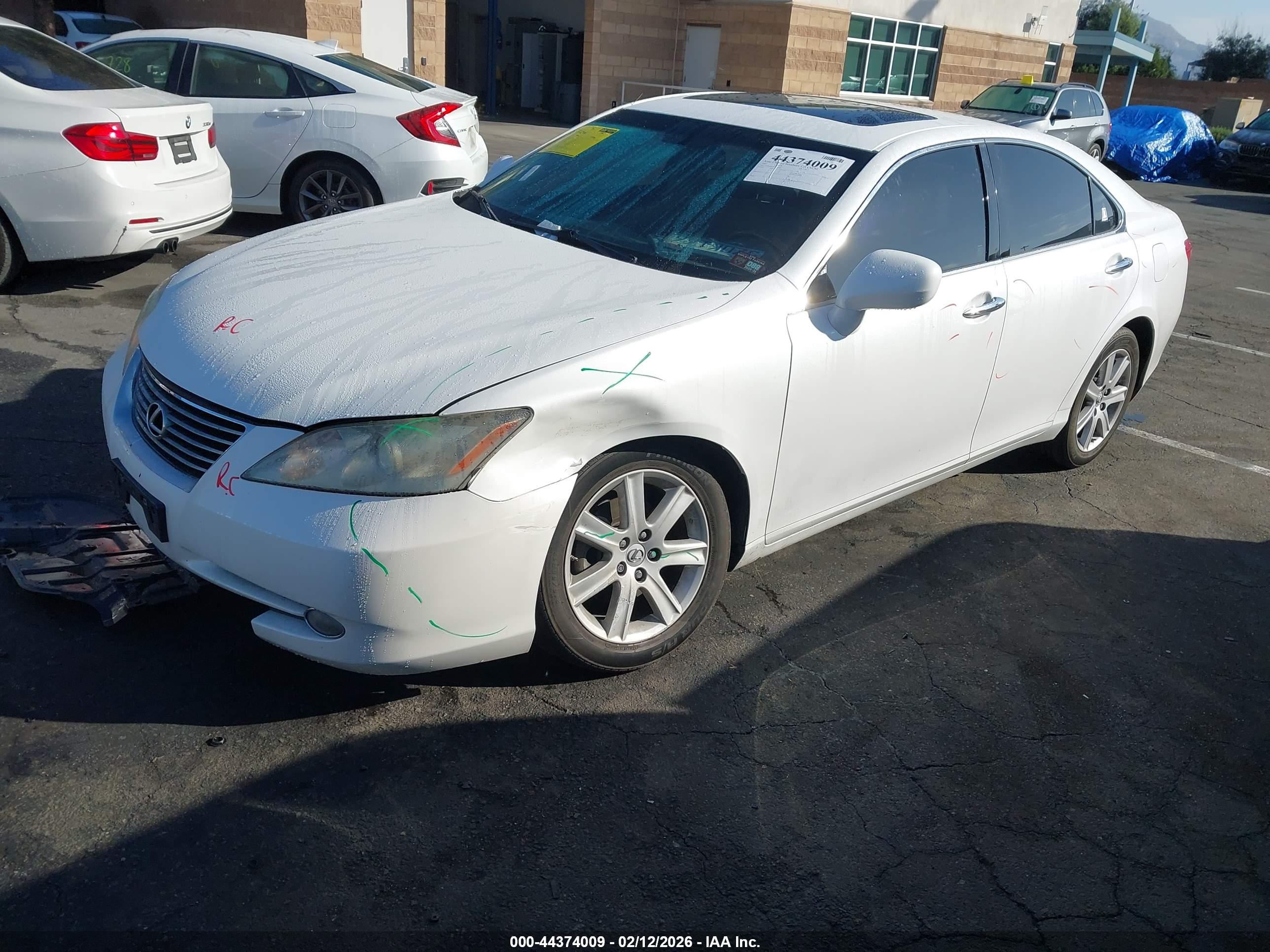 LEXUS ES image 2