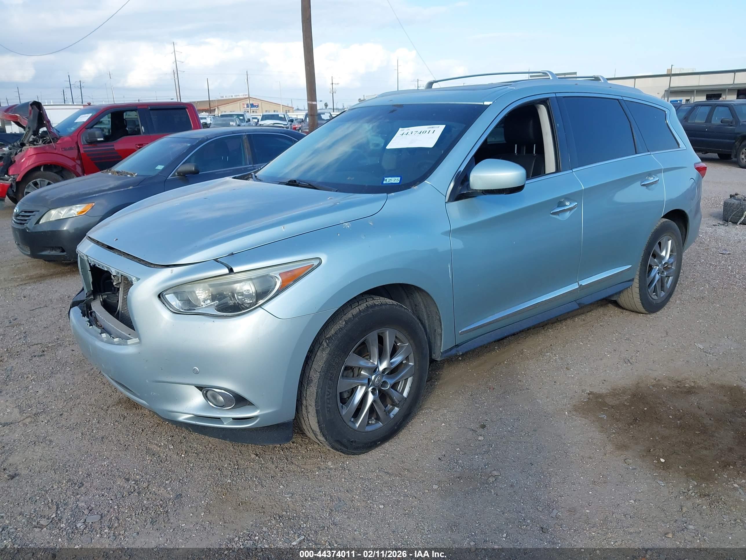 INFINITI JX35 image 2