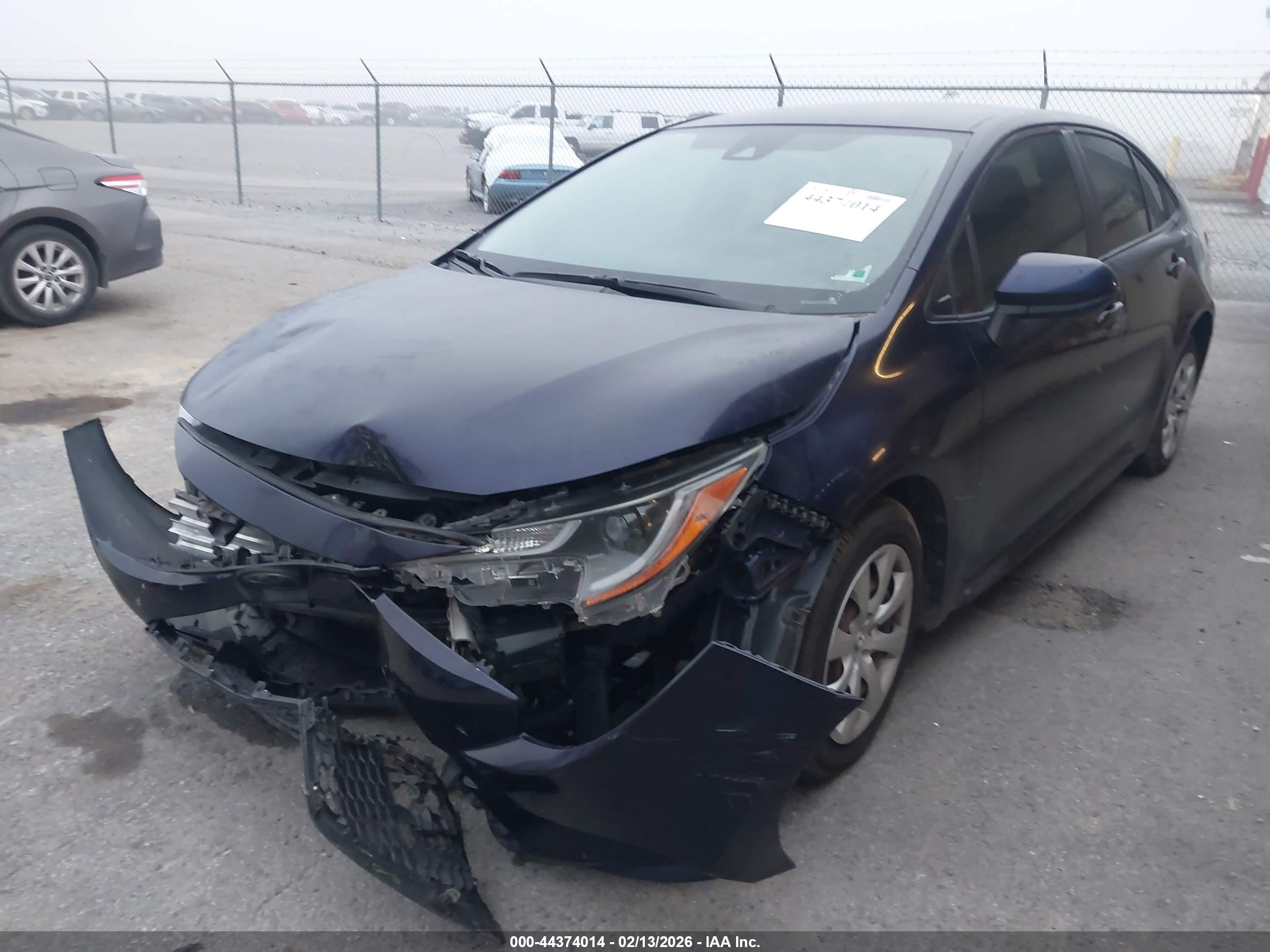 TOYOTA COROLLA image 2