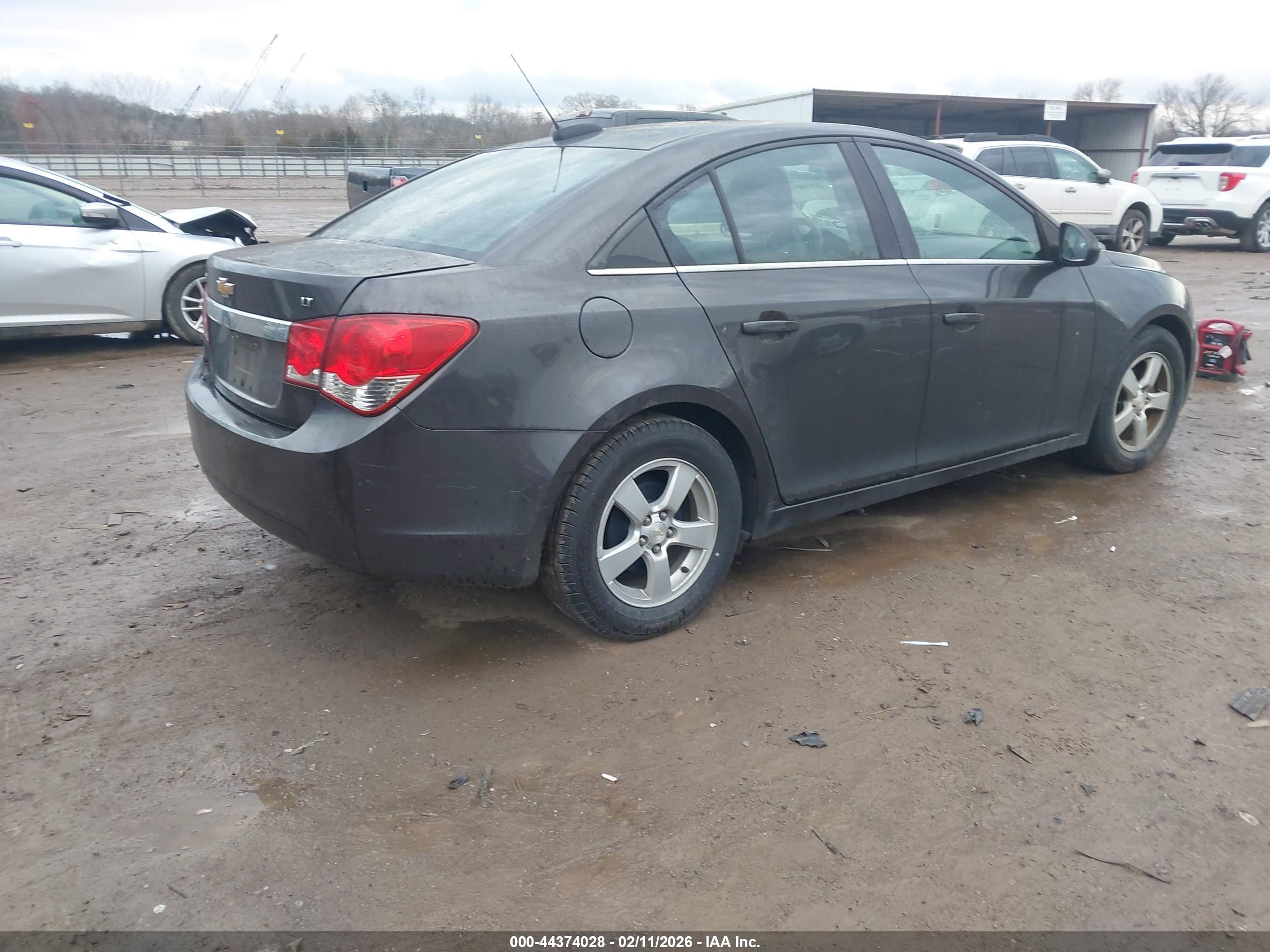 CHEVROLET CRUZE image 4