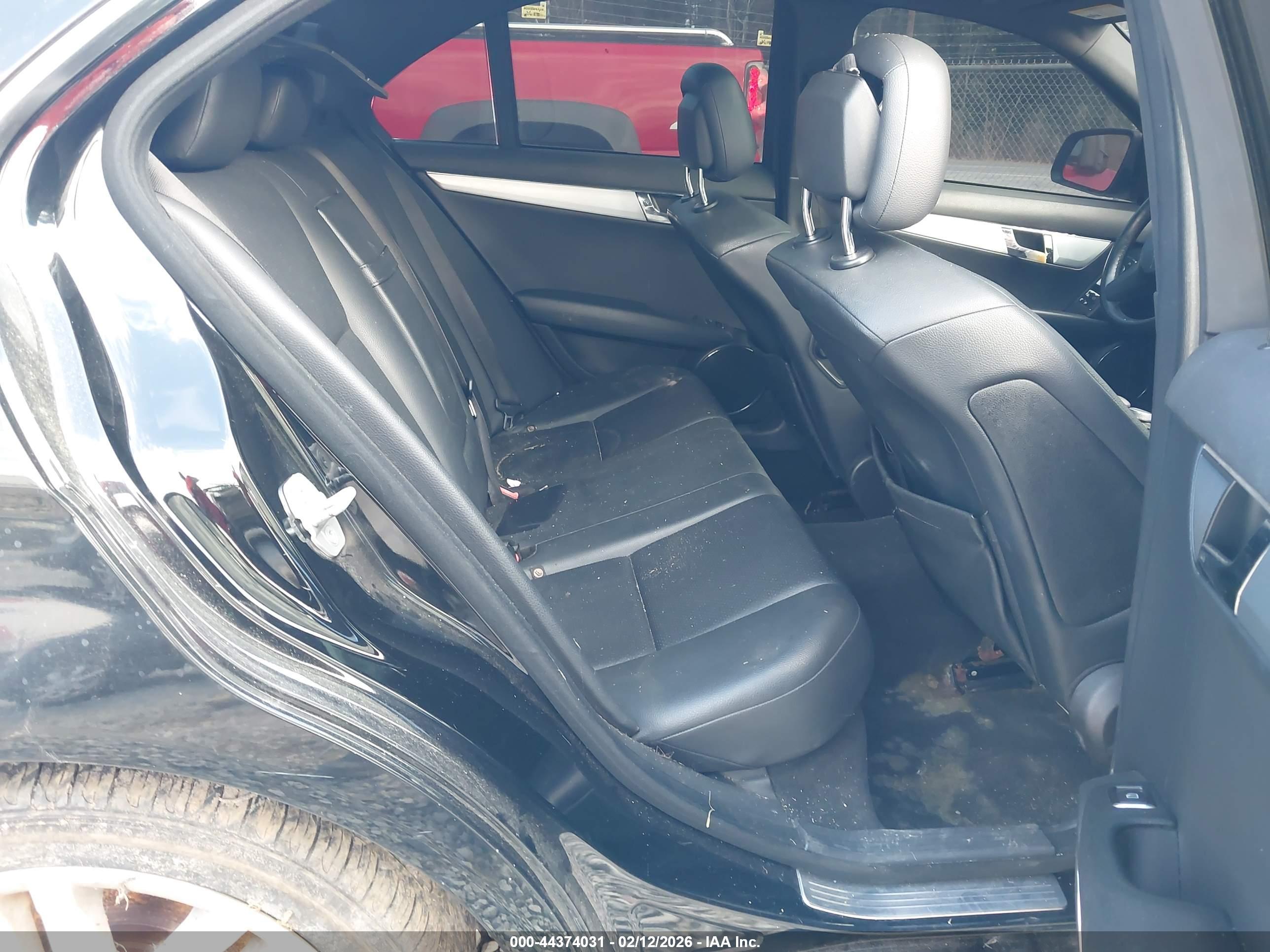 MERCEDES-BENZ C image 8