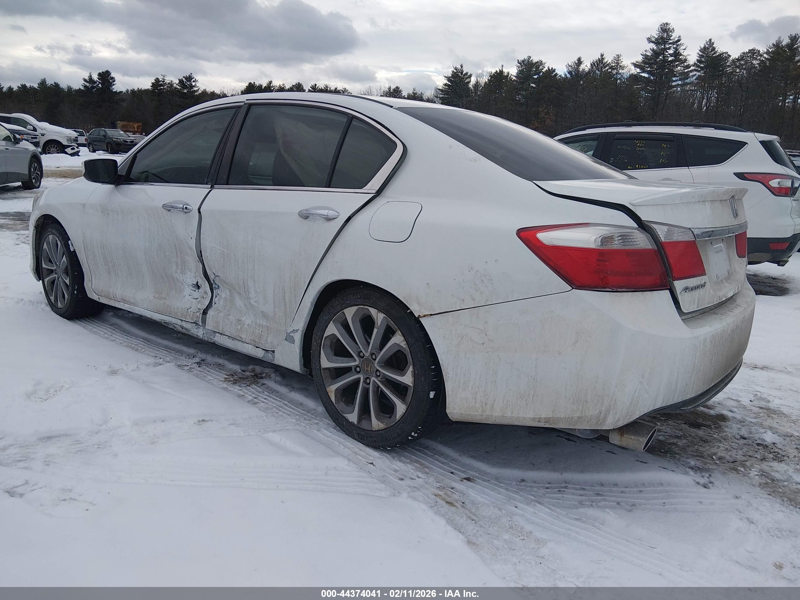 HONDA ACCORD image 3