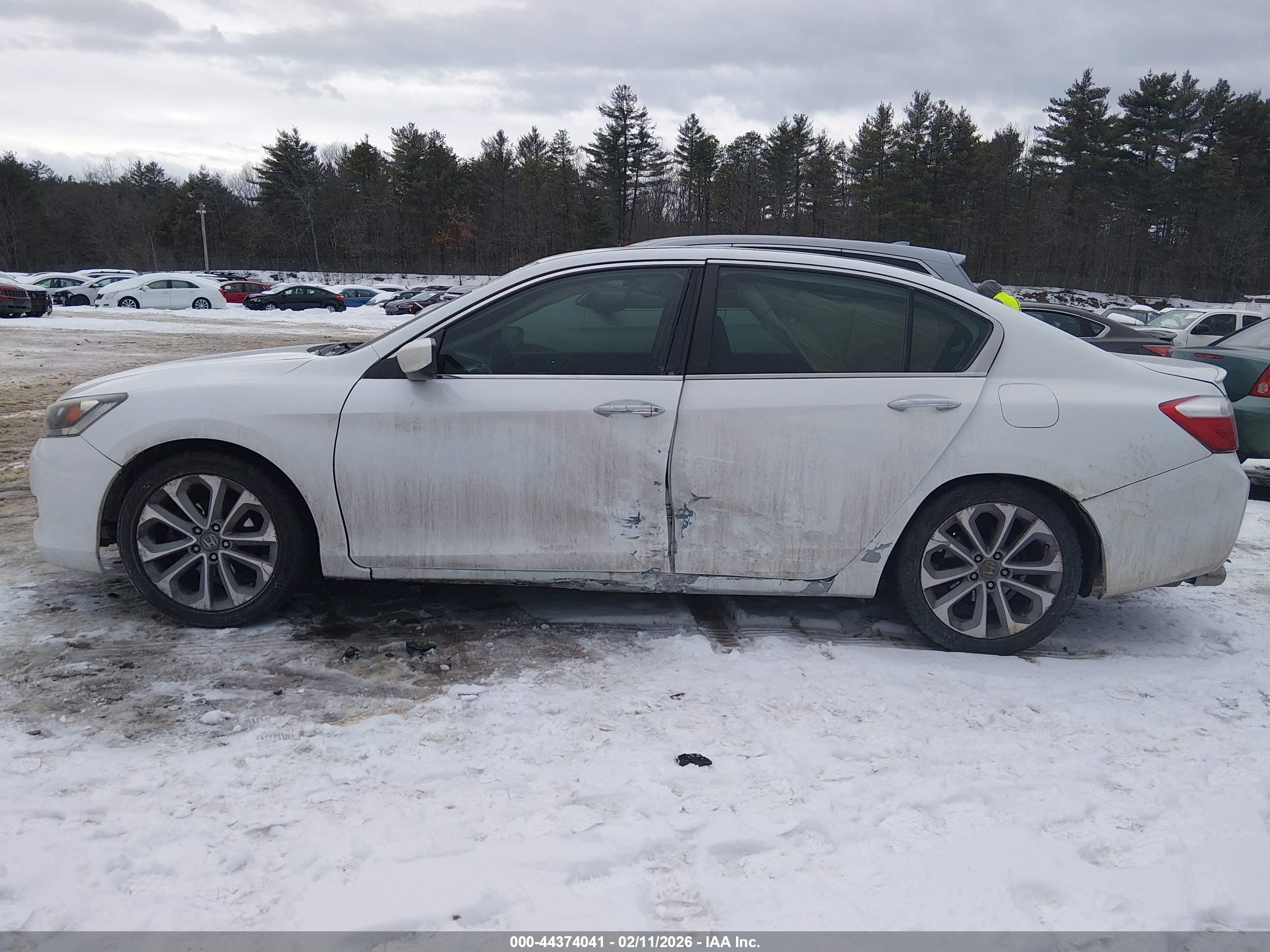 HONDA ACCORD image 6