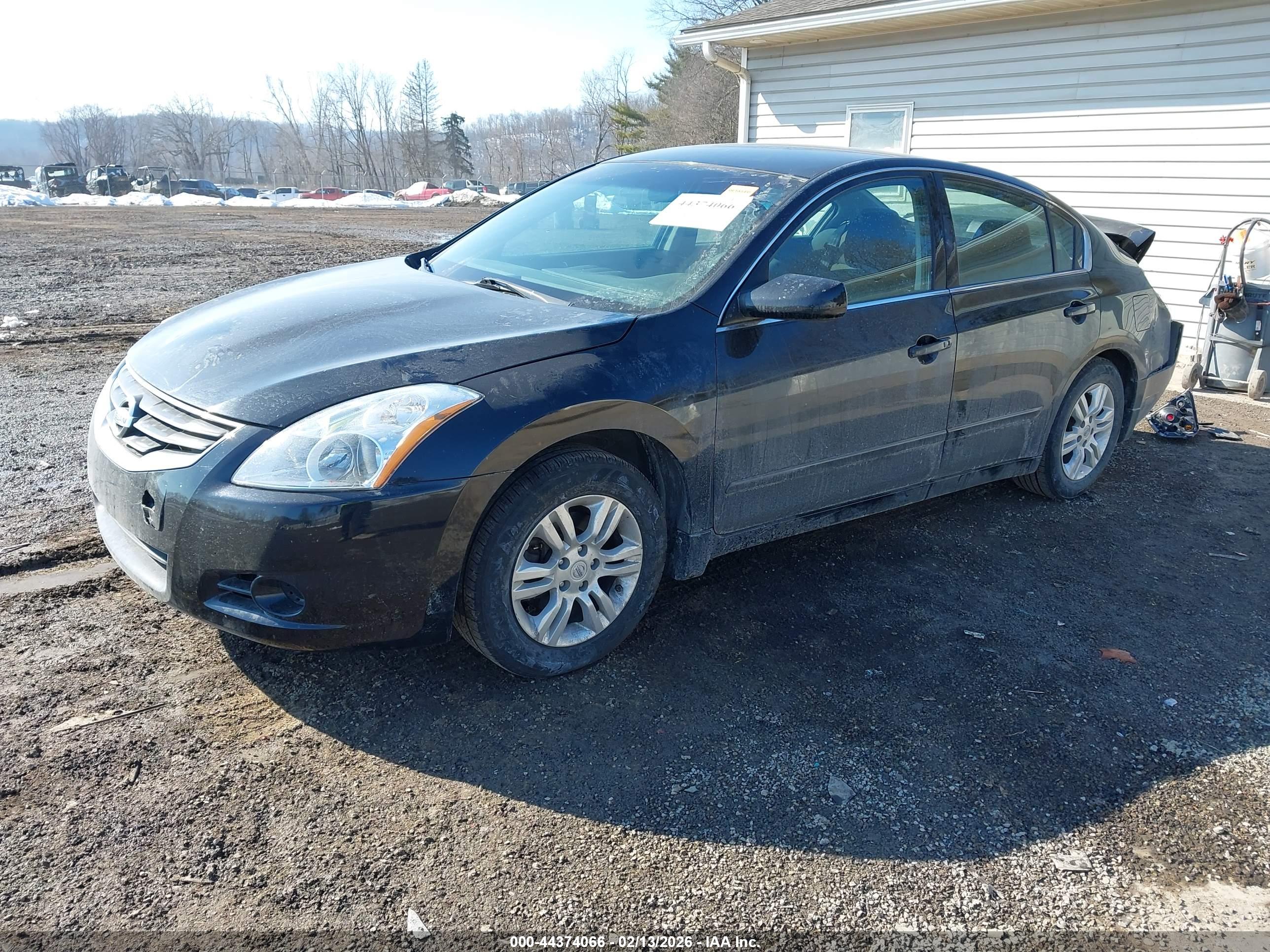 NISSAN ALTIMA image 2