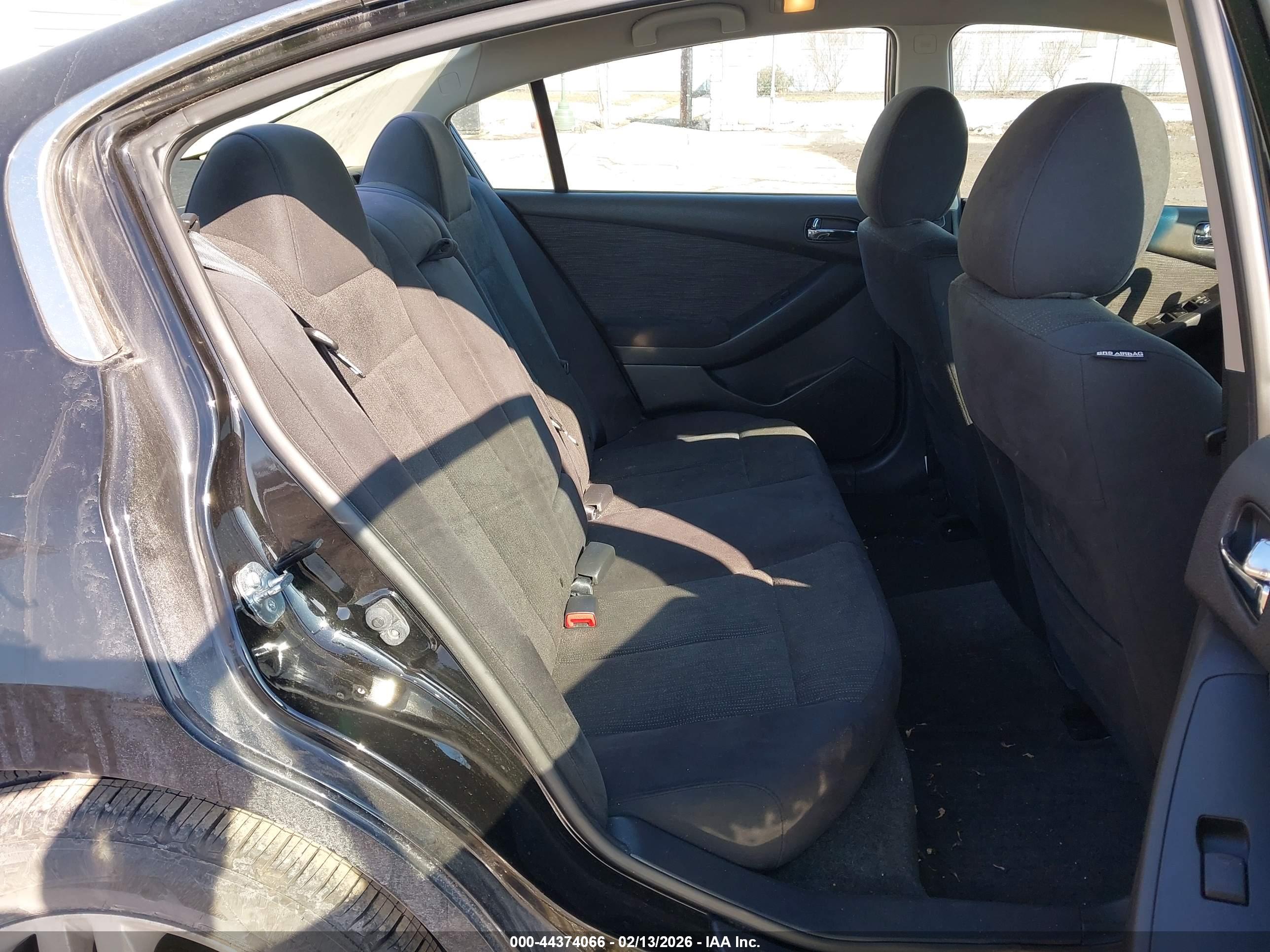 NISSAN ALTIMA image 8