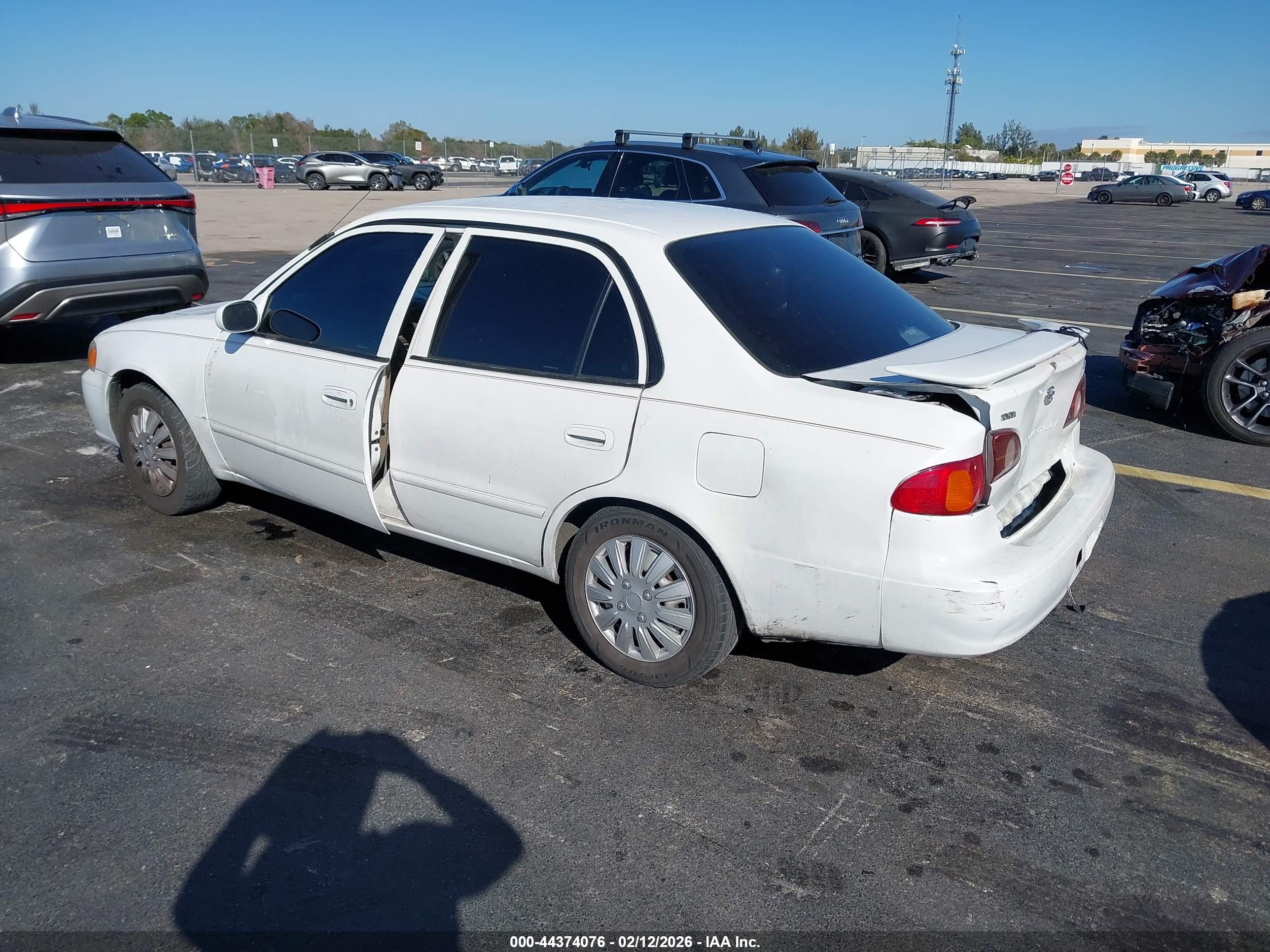 TOYOTA COROLLA image 3