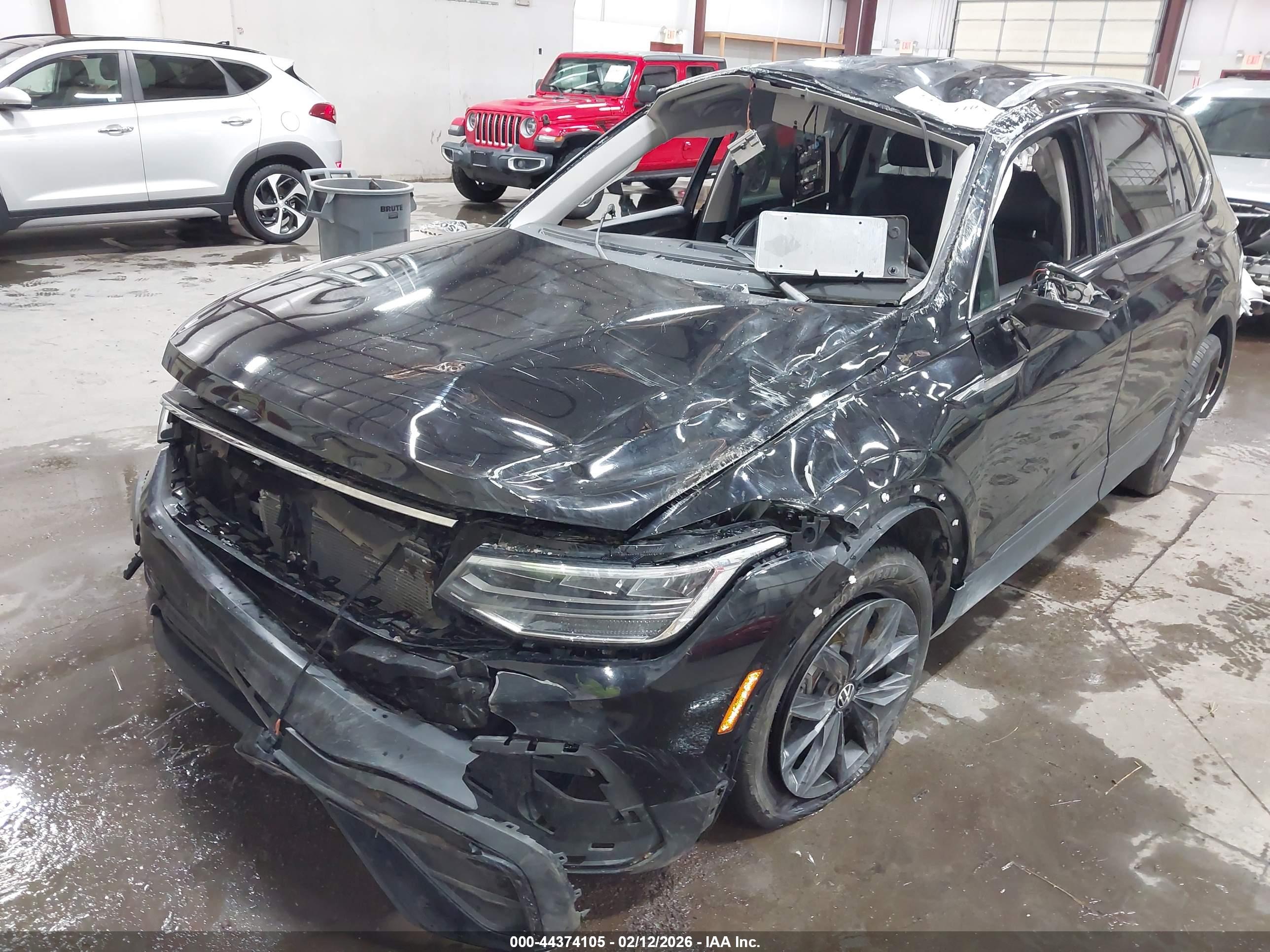 VOLKSWAGEN TIGUAN image 6