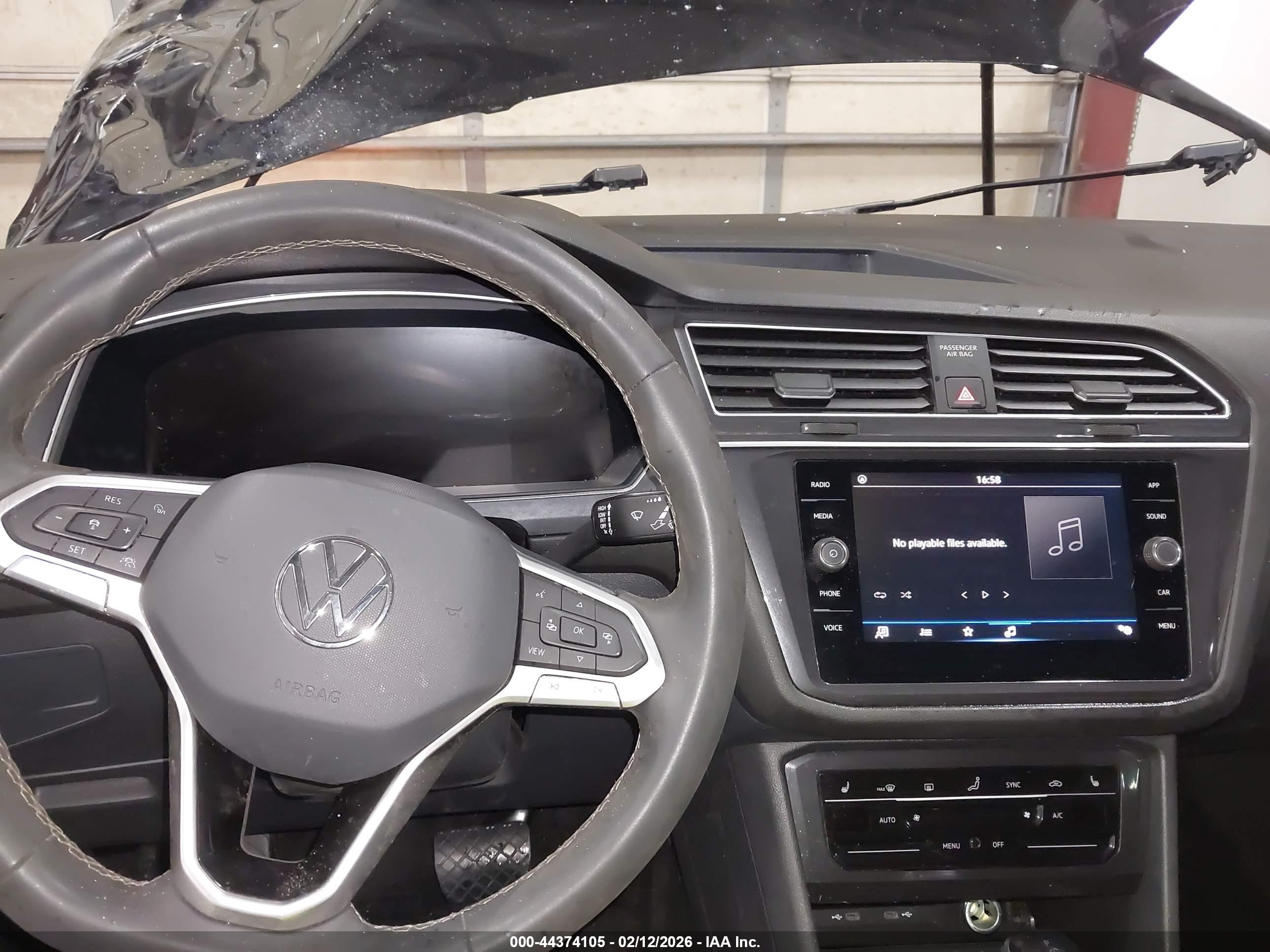 VOLKSWAGEN TIGUAN image 7