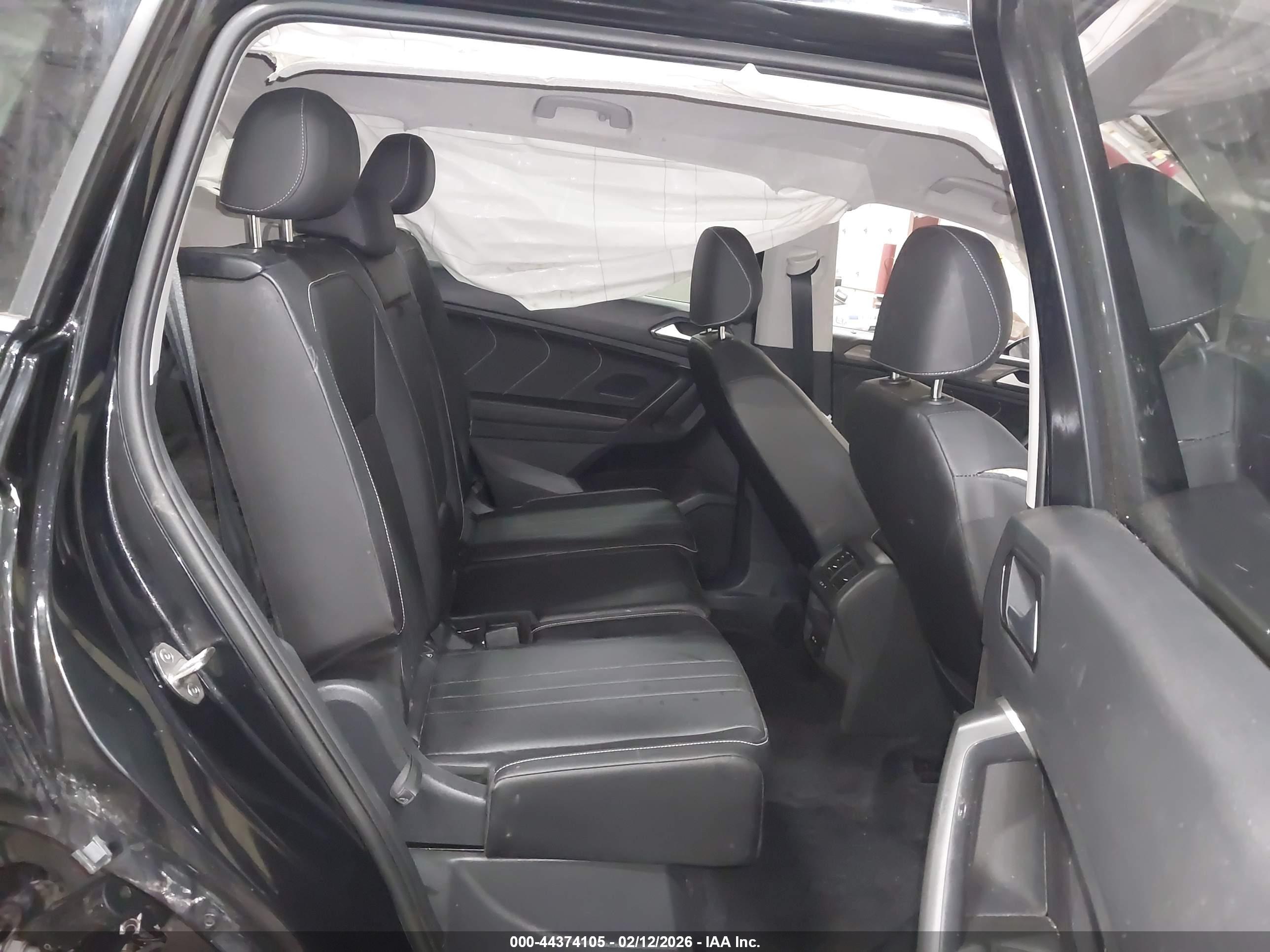 VOLKSWAGEN TIGUAN image 8