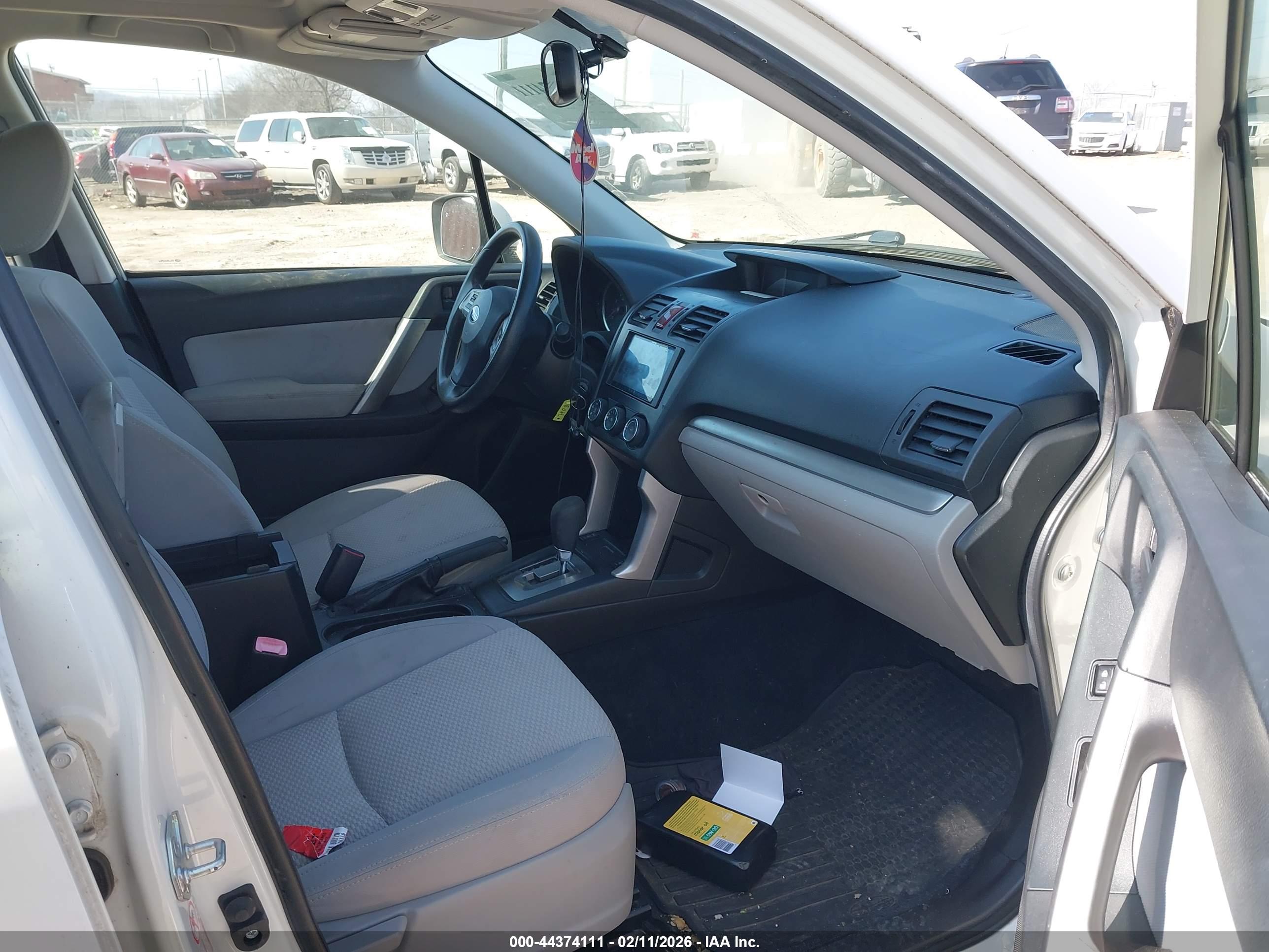 SUBARU FORESTER image 5