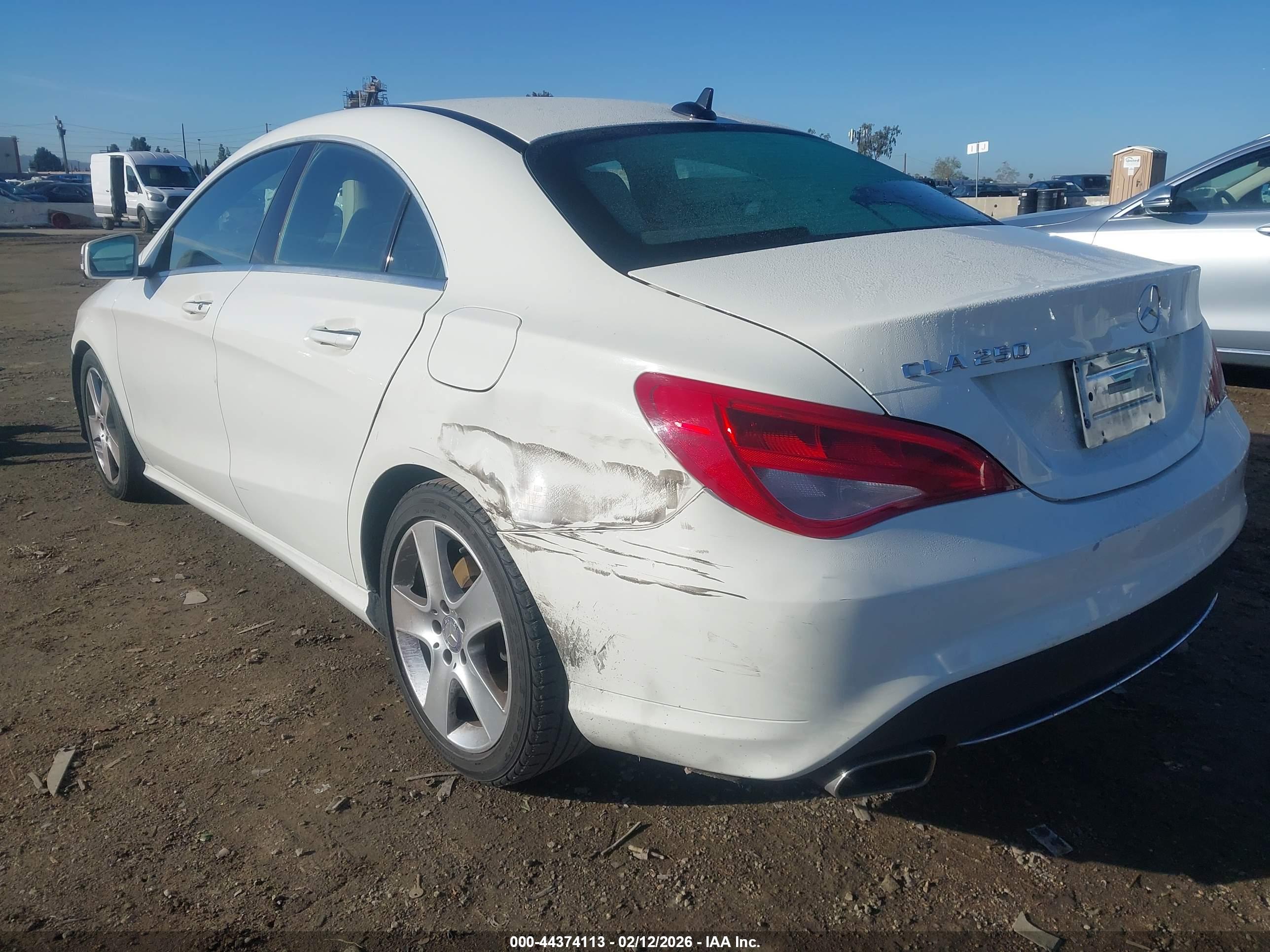 MERCEDES-BENZ CLA image 3