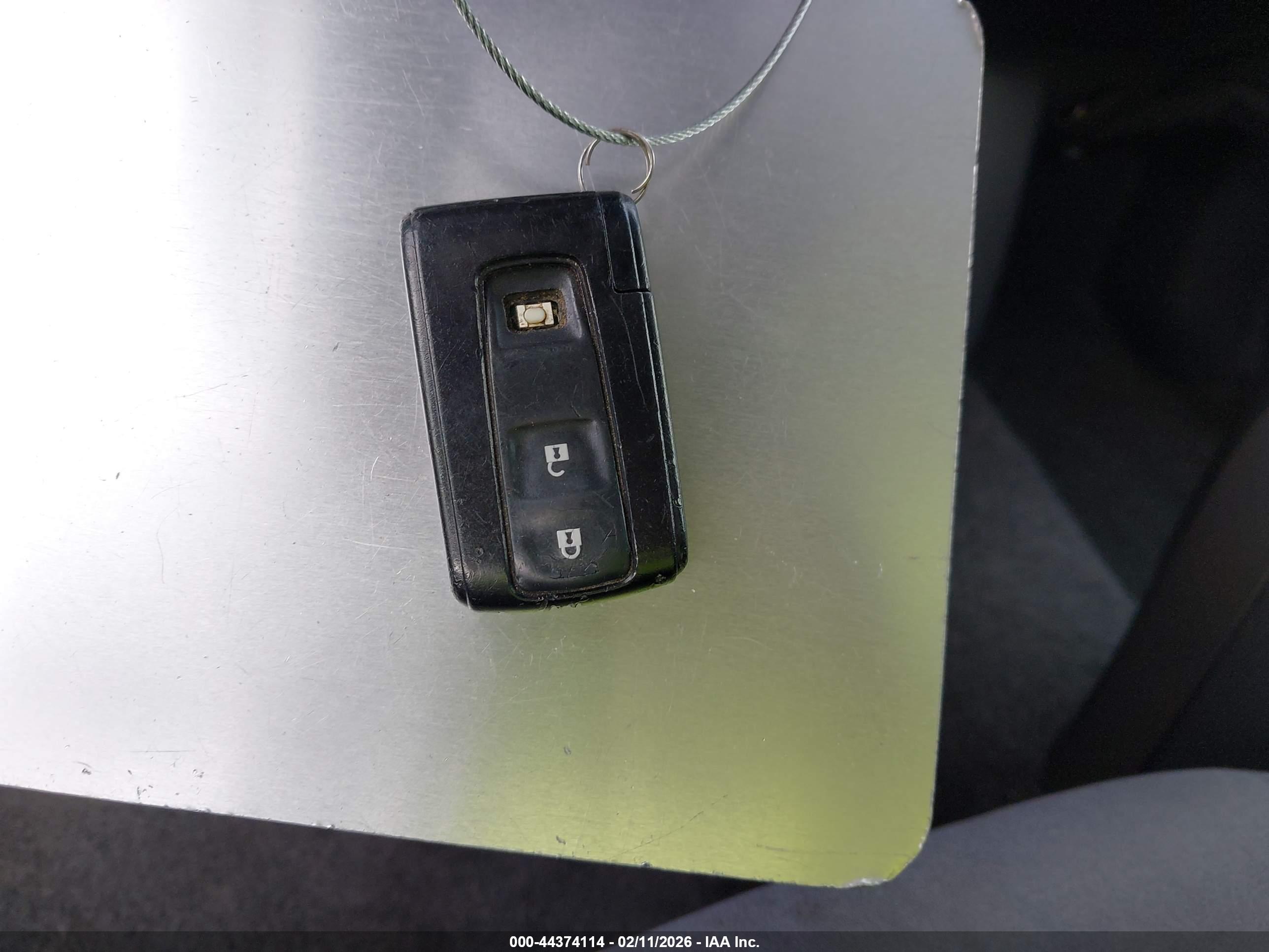 TOYOTA PRIUS image 11