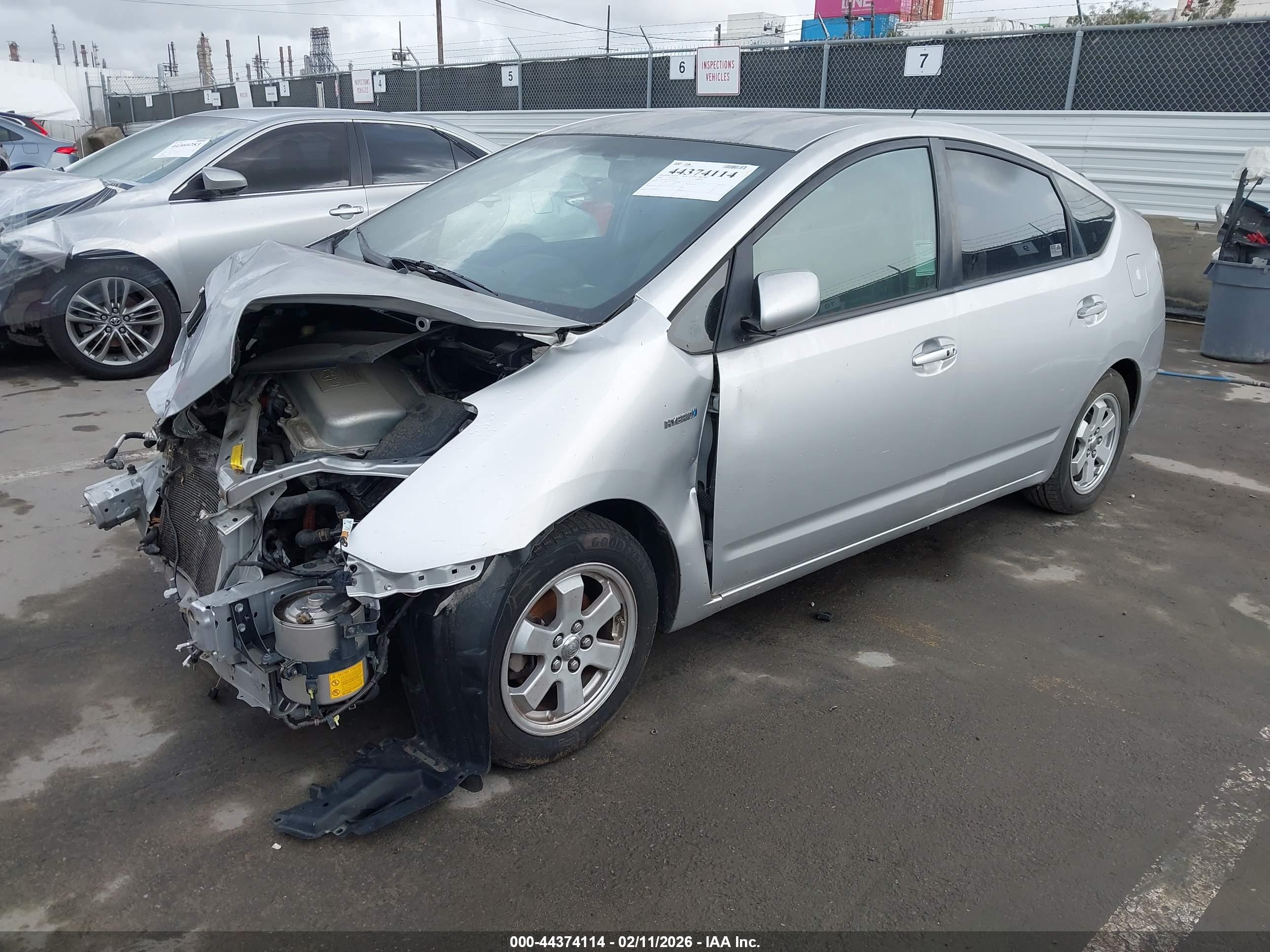 TOYOTA PRIUS image 2