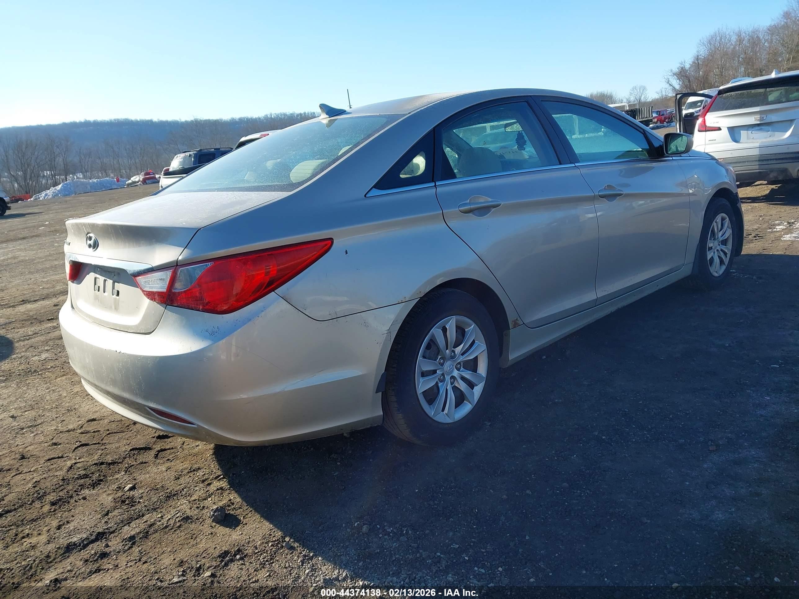 HYUNDAI SONATA image 4