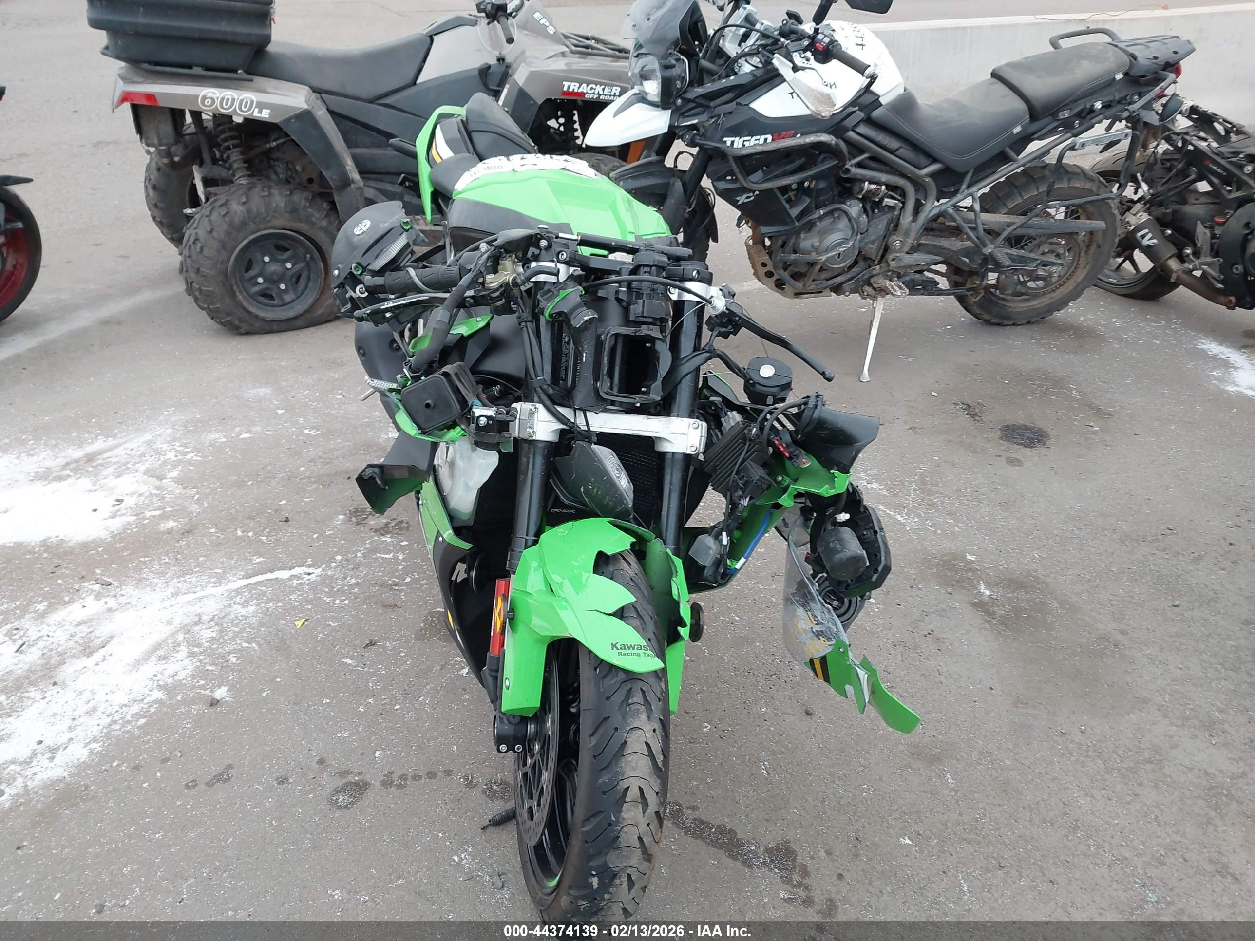 KAWASAKI ZX1002 image 5