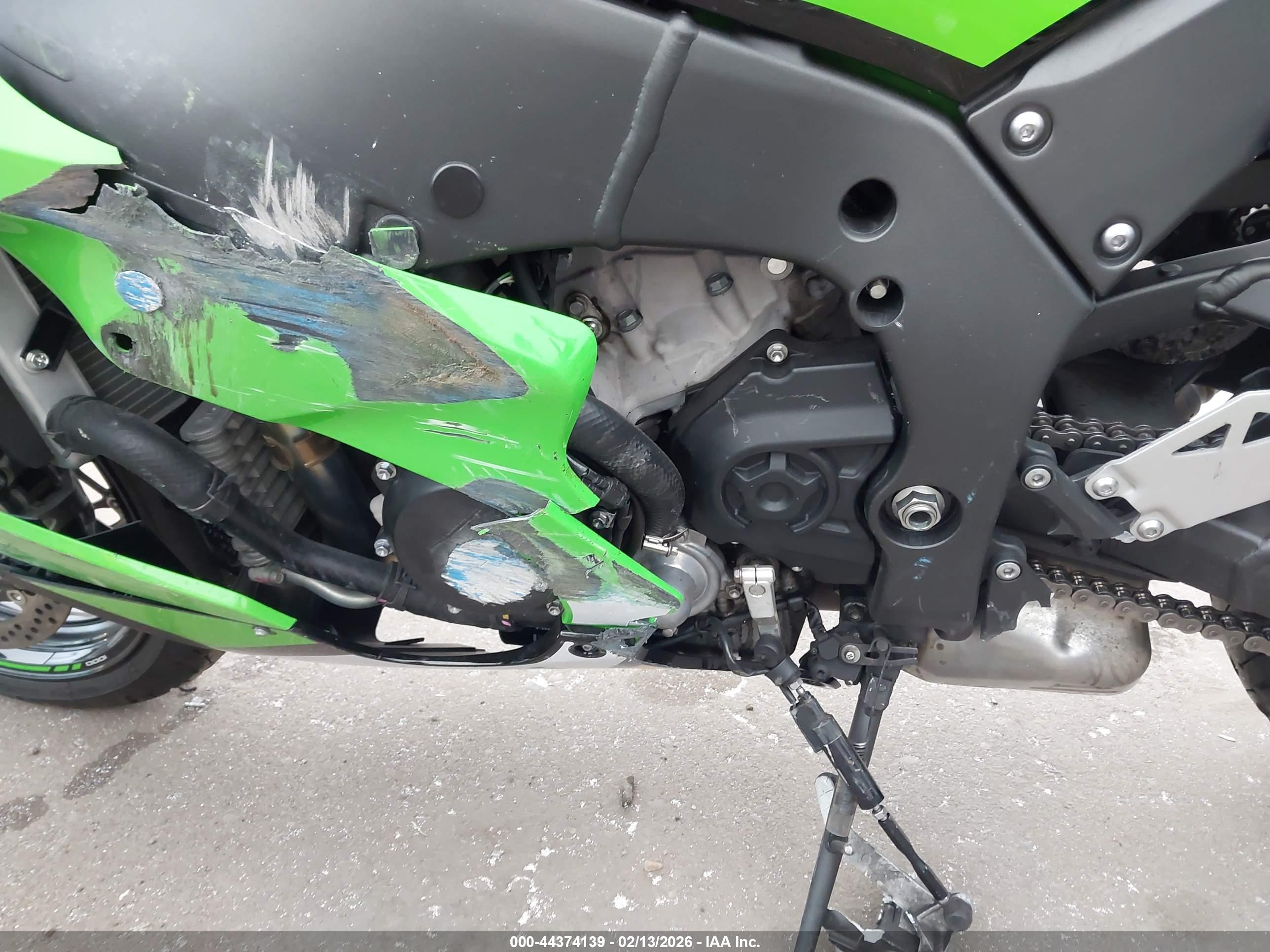 KAWASAKI ZX1002 image 9