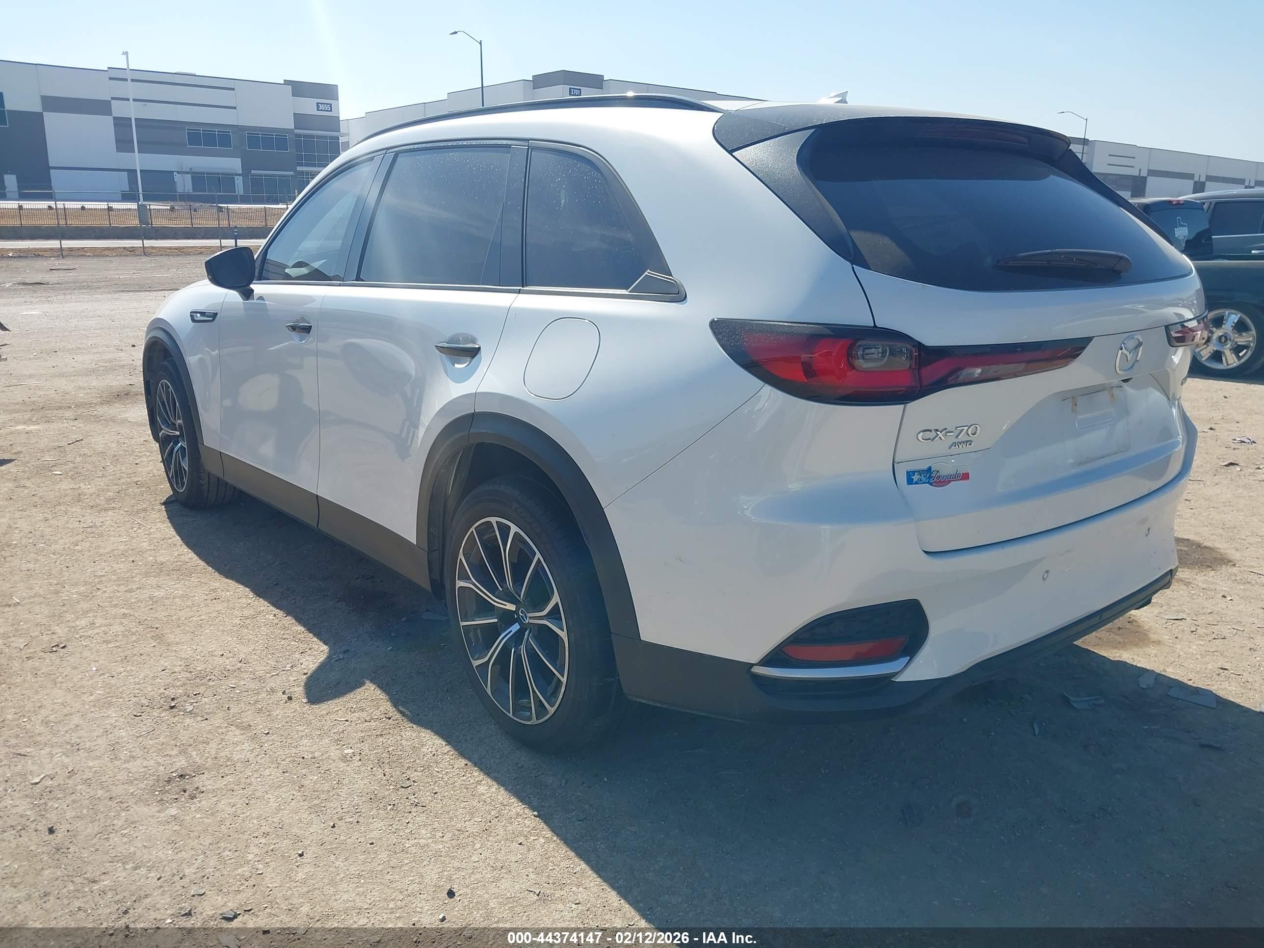 MAZDA CX-70 image 3