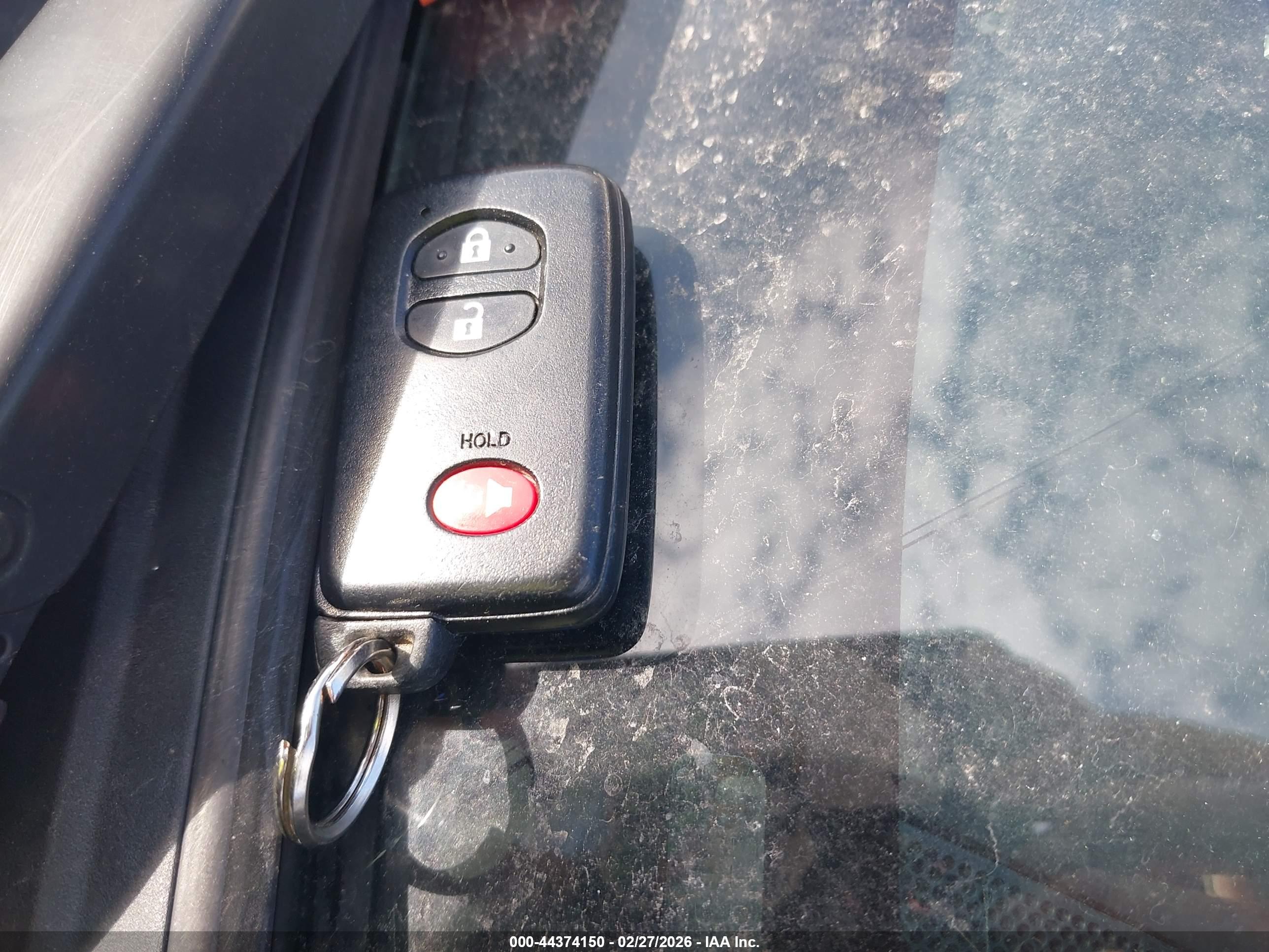 TOYOTA PRIUS image 11