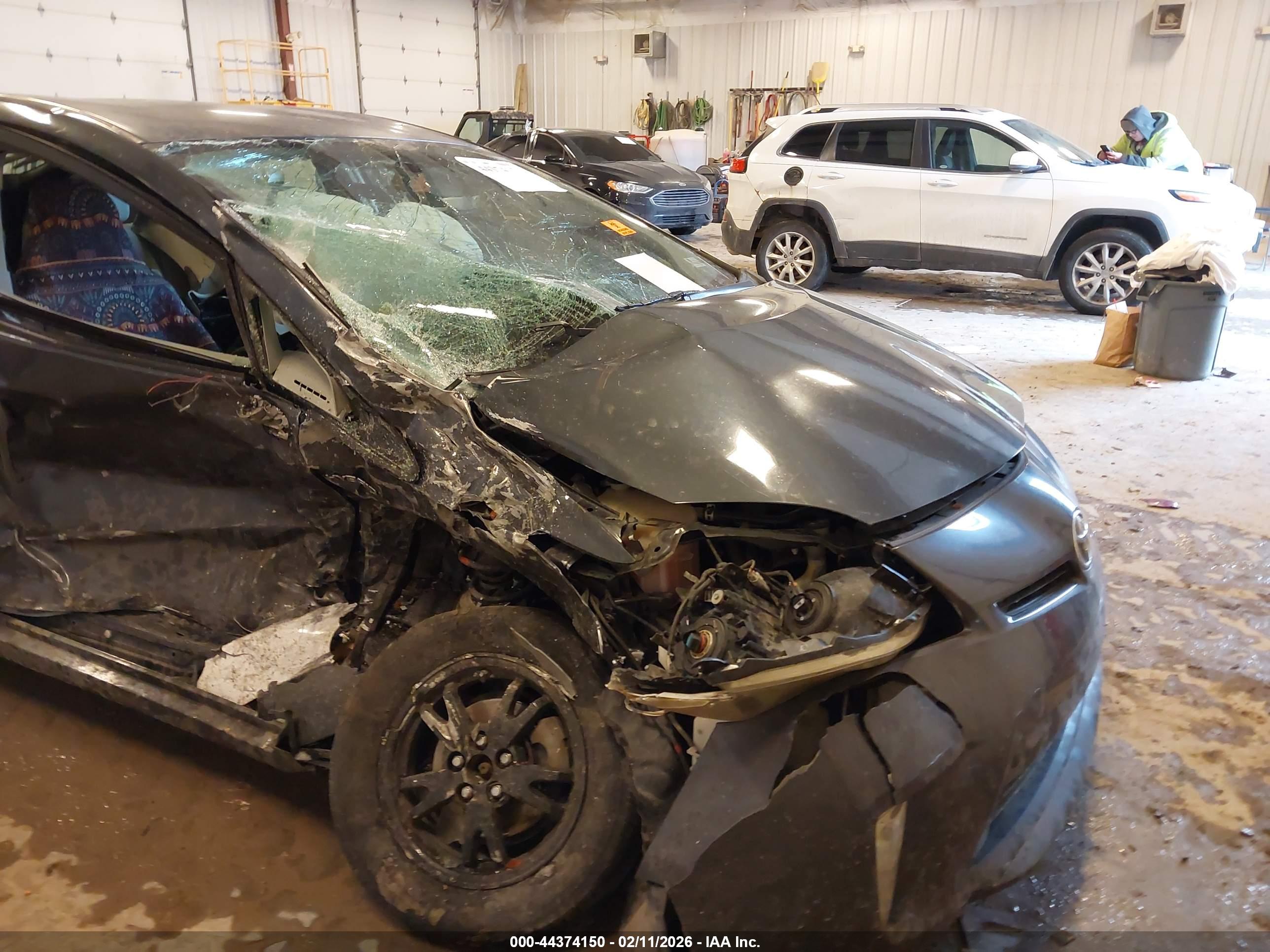 TOYOTA PRIUS image 6