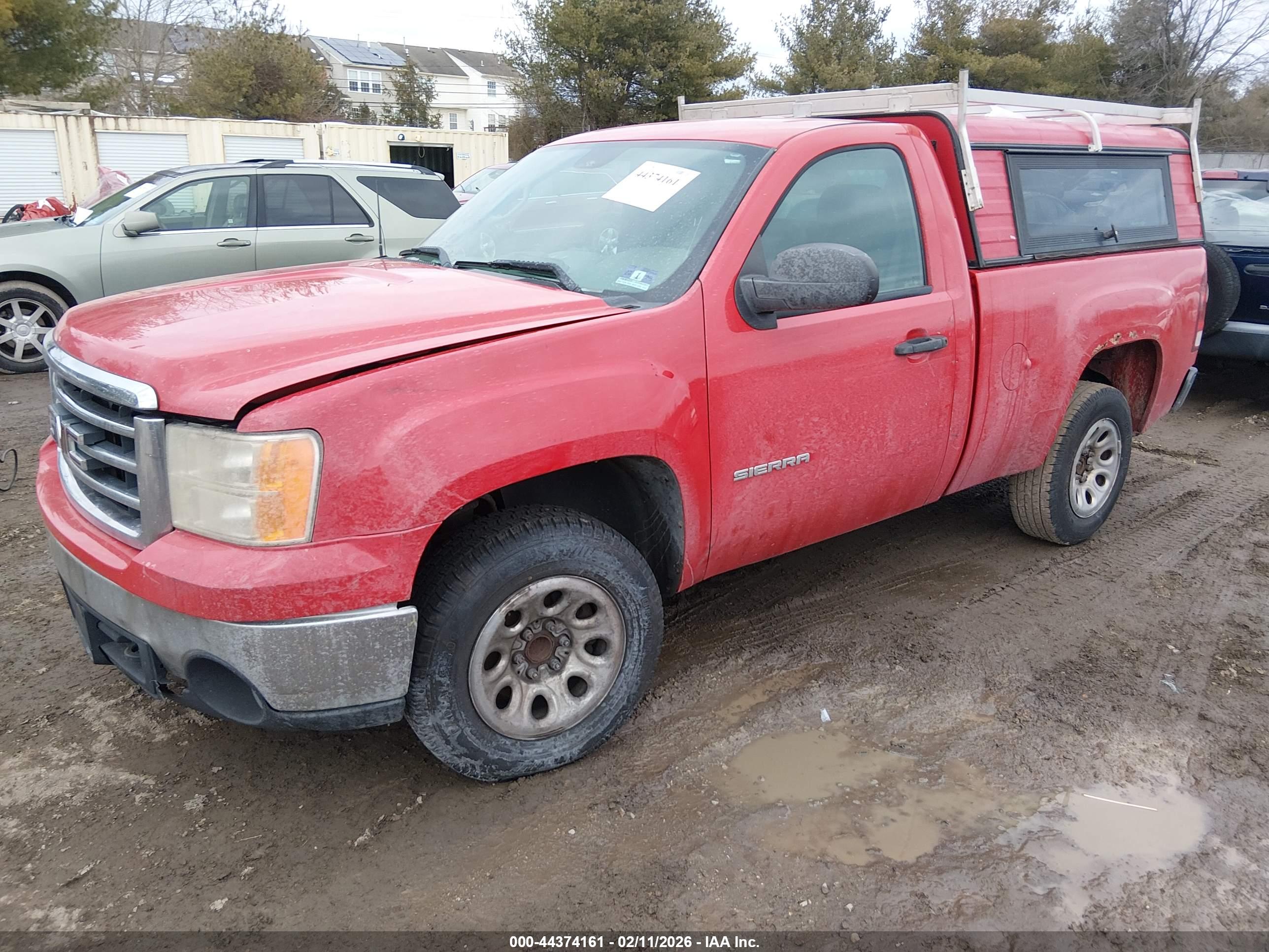 GMC SIERRA image 2