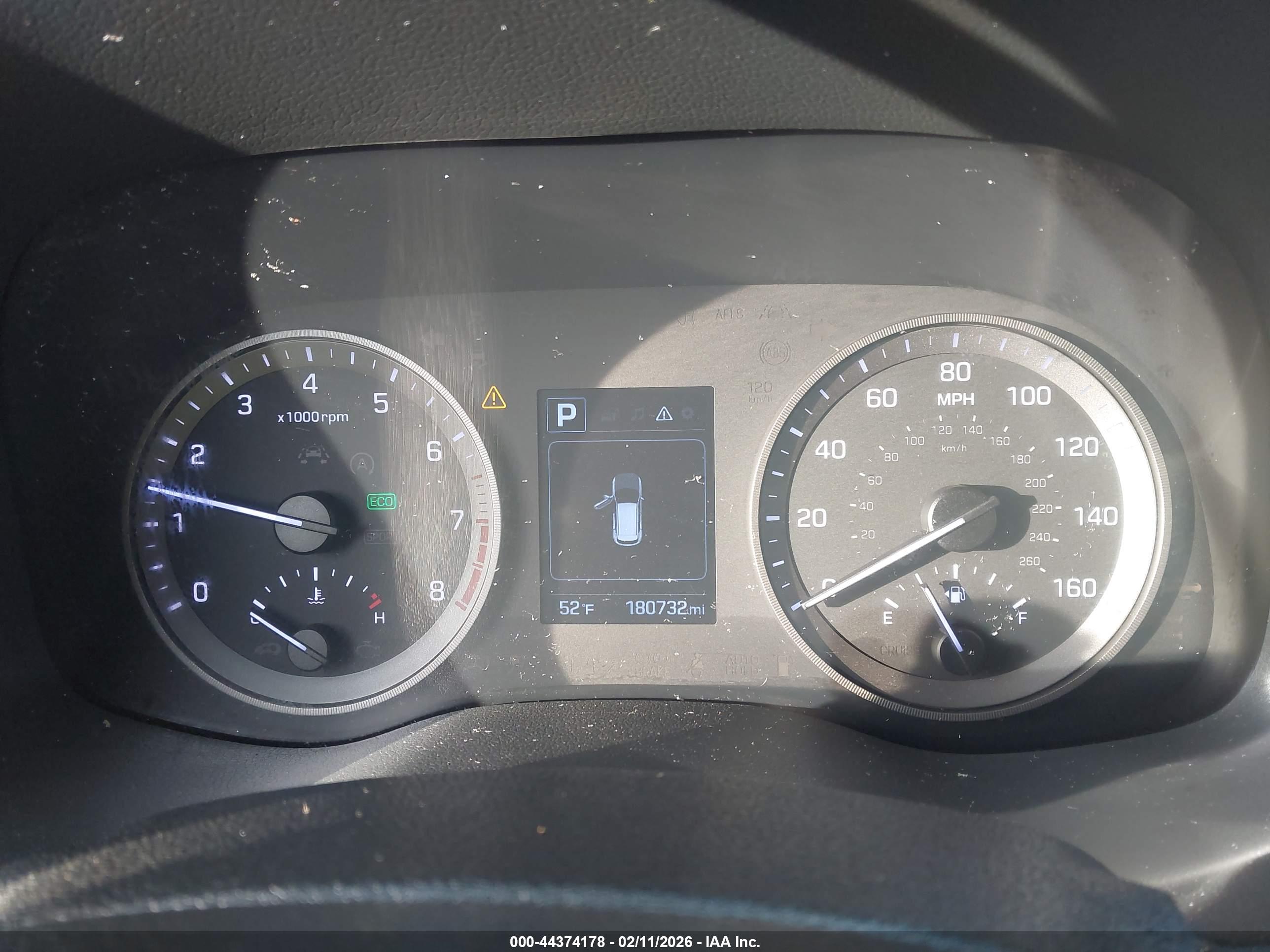 HYUNDAI TUCSON image 7