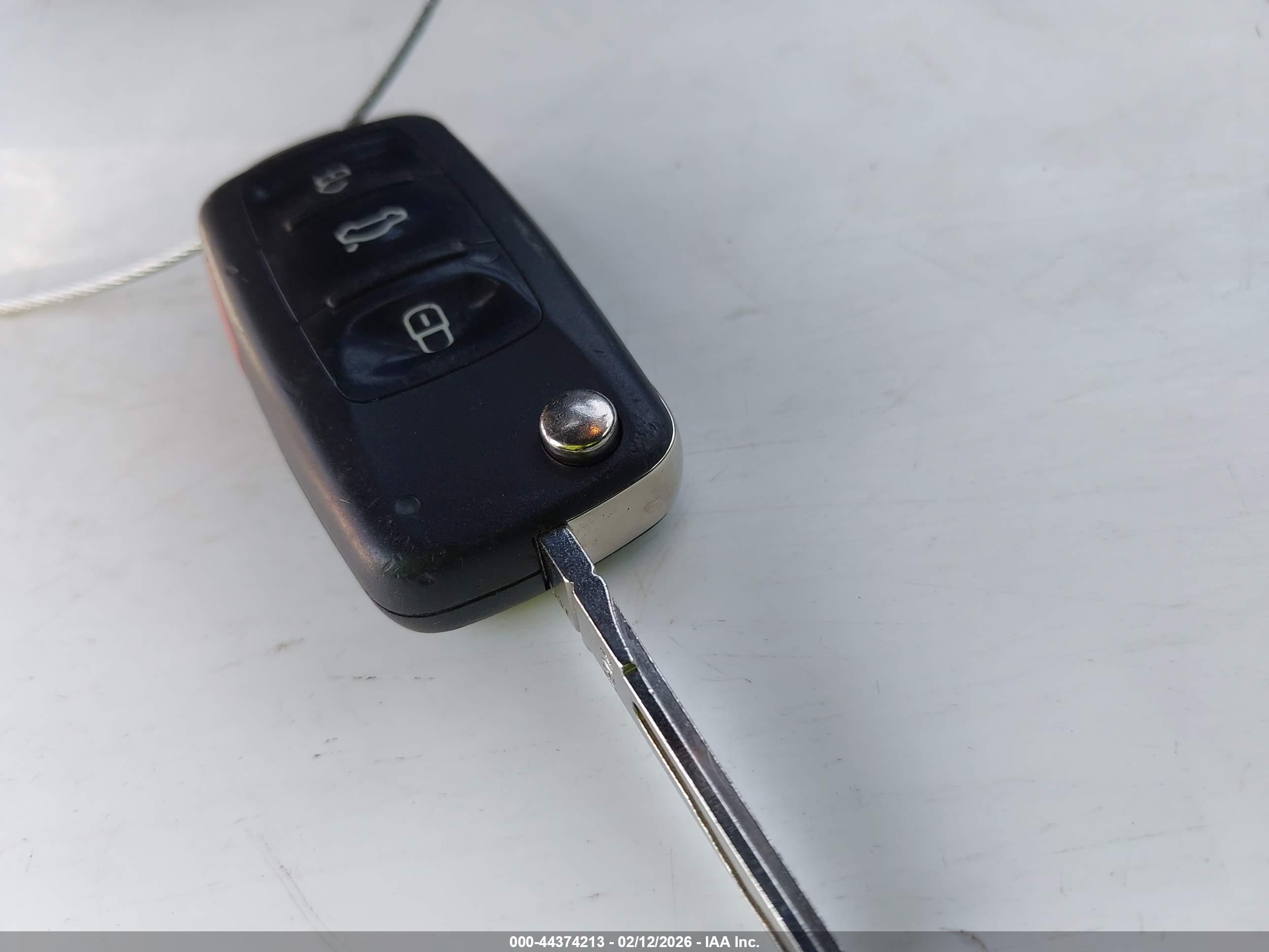 VOLKSWAGEN JETTA image 11