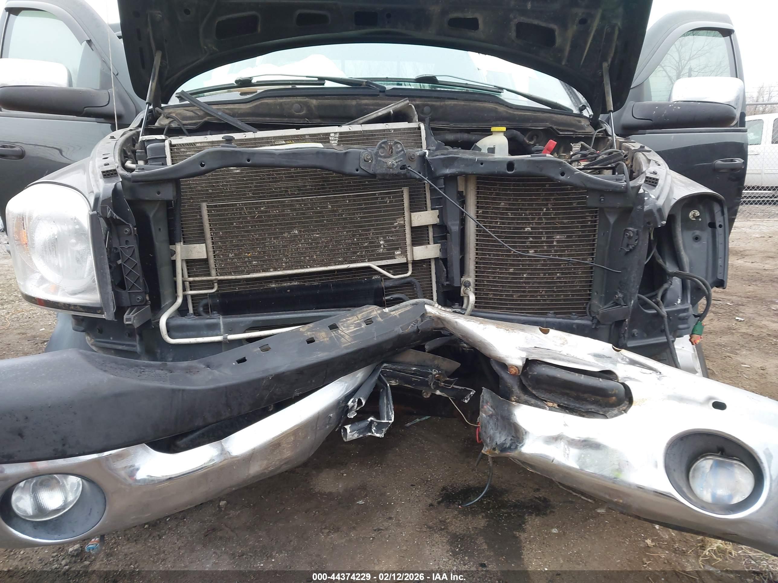 DODGE RAM image 6